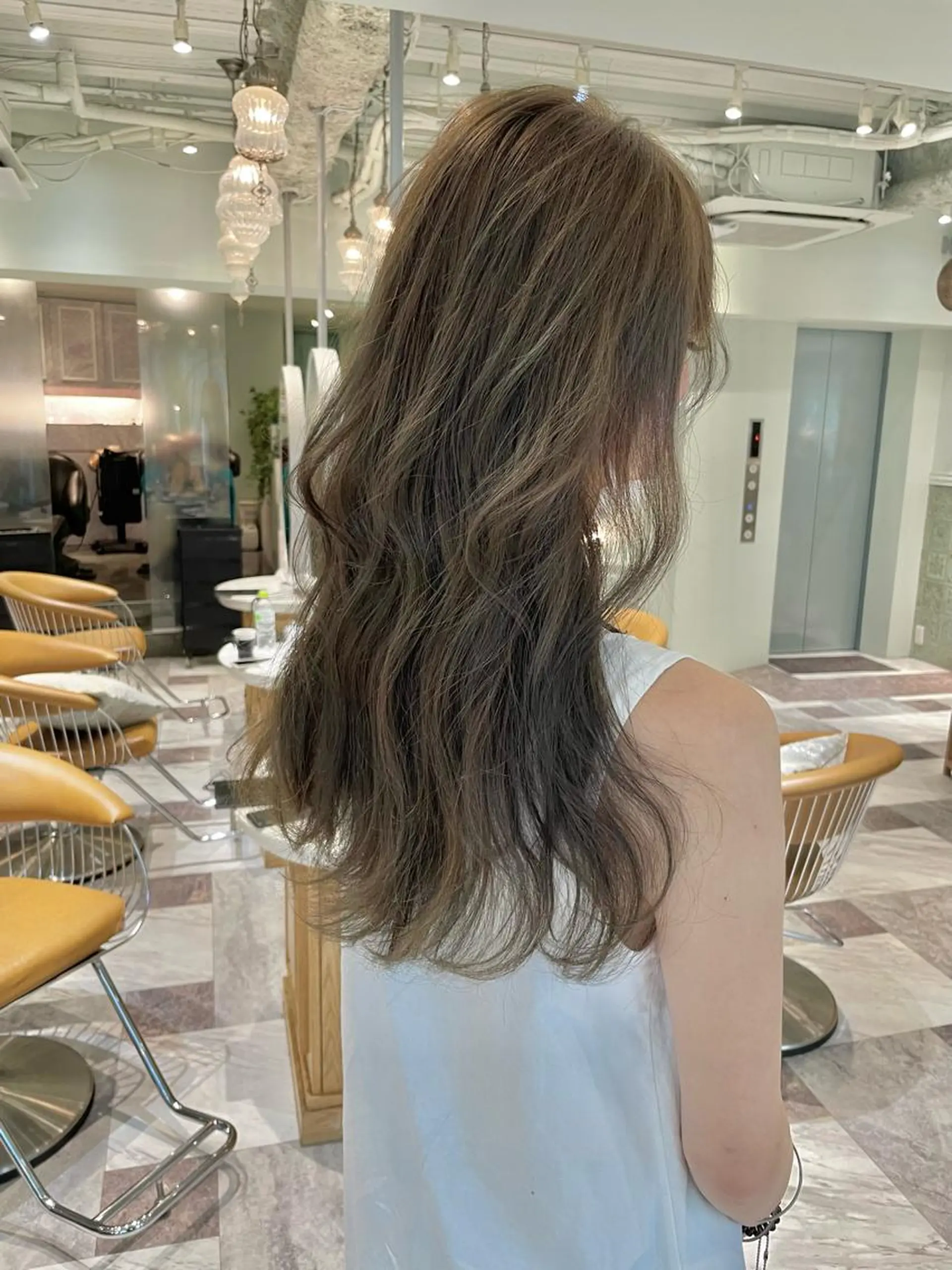 ロング カラー バレイヤージュ ブリーチ ケアブリーチ ダブルカラー グラデーションカラー 美髪/カラー 美容院🌈渡辺隼也のヘアスタイル