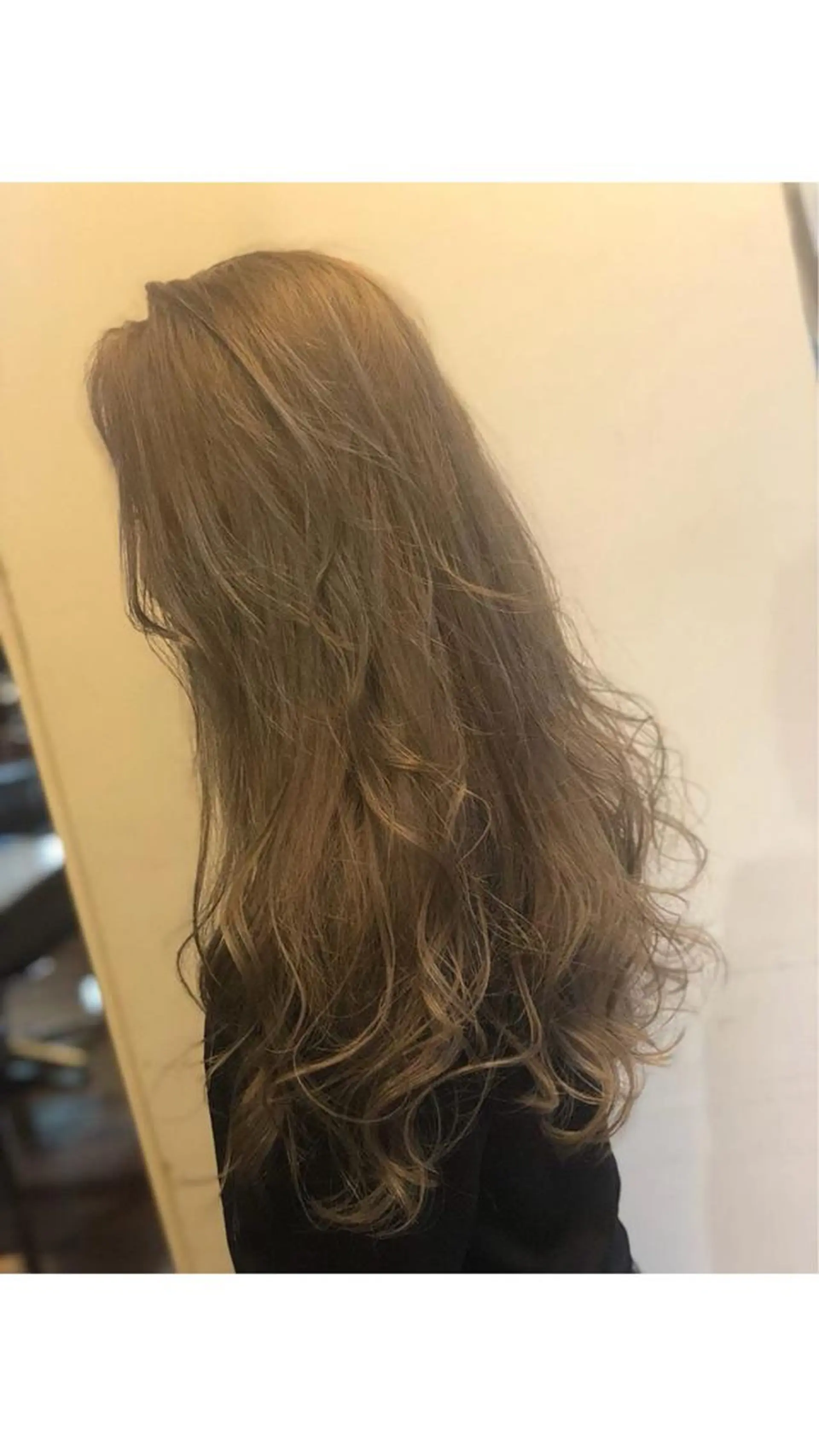 ロング カラー 吉本 yoshimotoのヘアスタイル