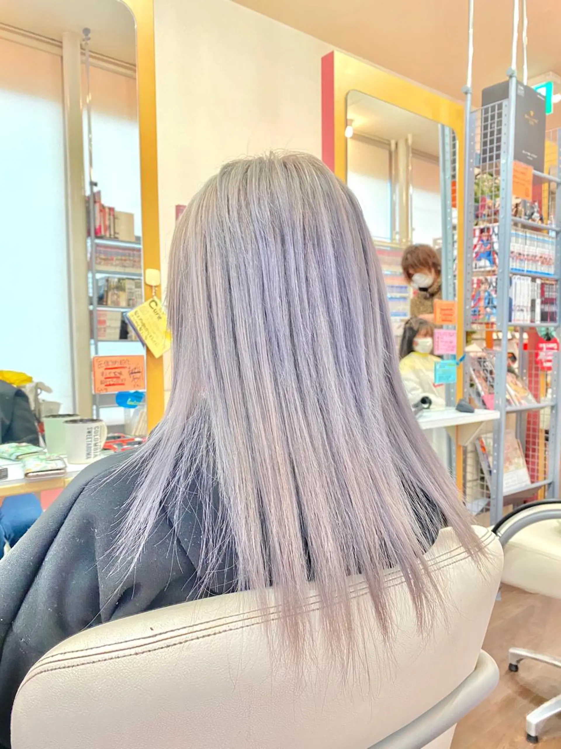 ミディアム ヘアカラー ゆぴ☾‪/推しカラー /ハイトーンのヘアスタイル