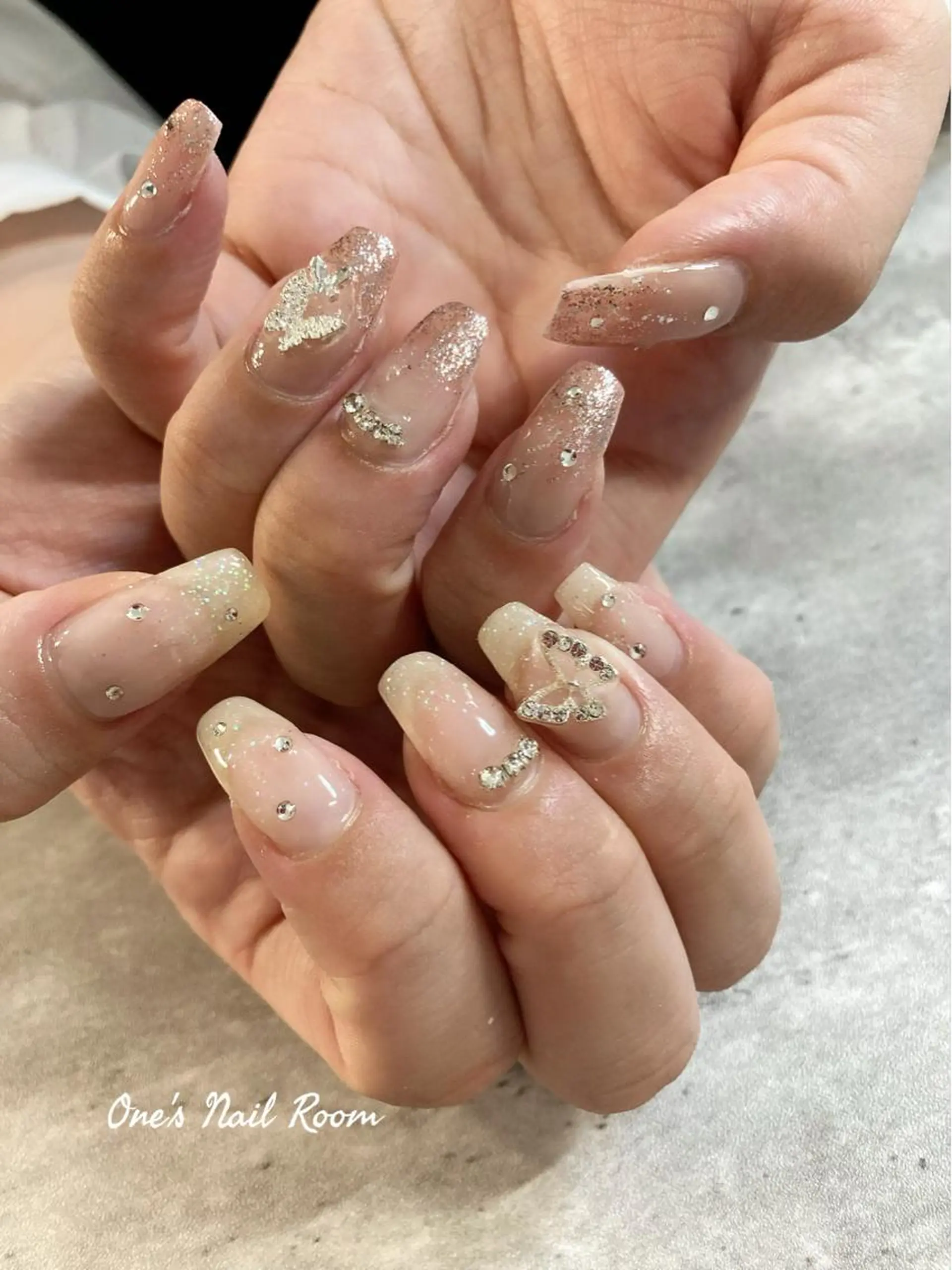 ネイル ハンドネイル One's Nail Roomのネイルデザイン