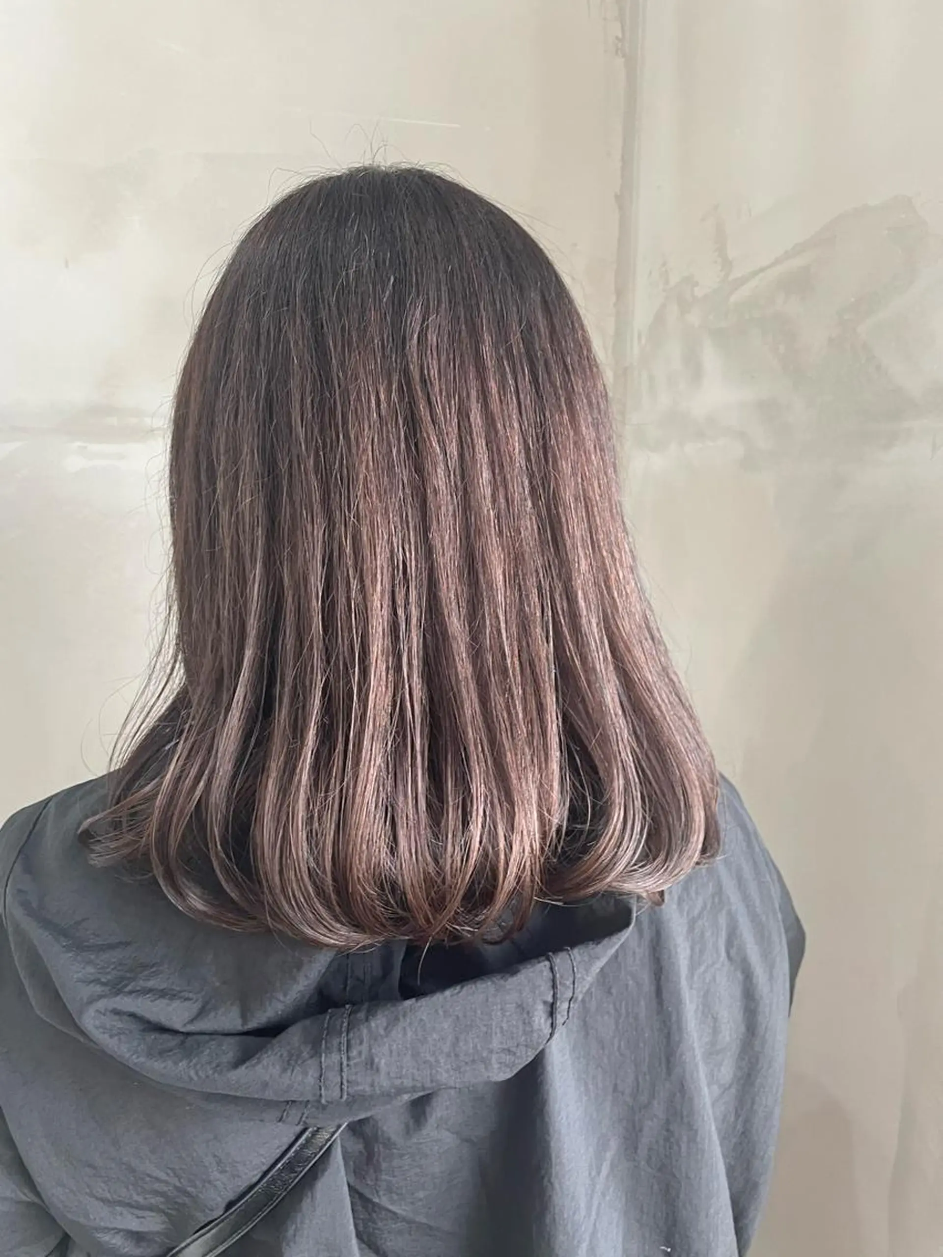 カラー 益 佑夏のヘアスタイル