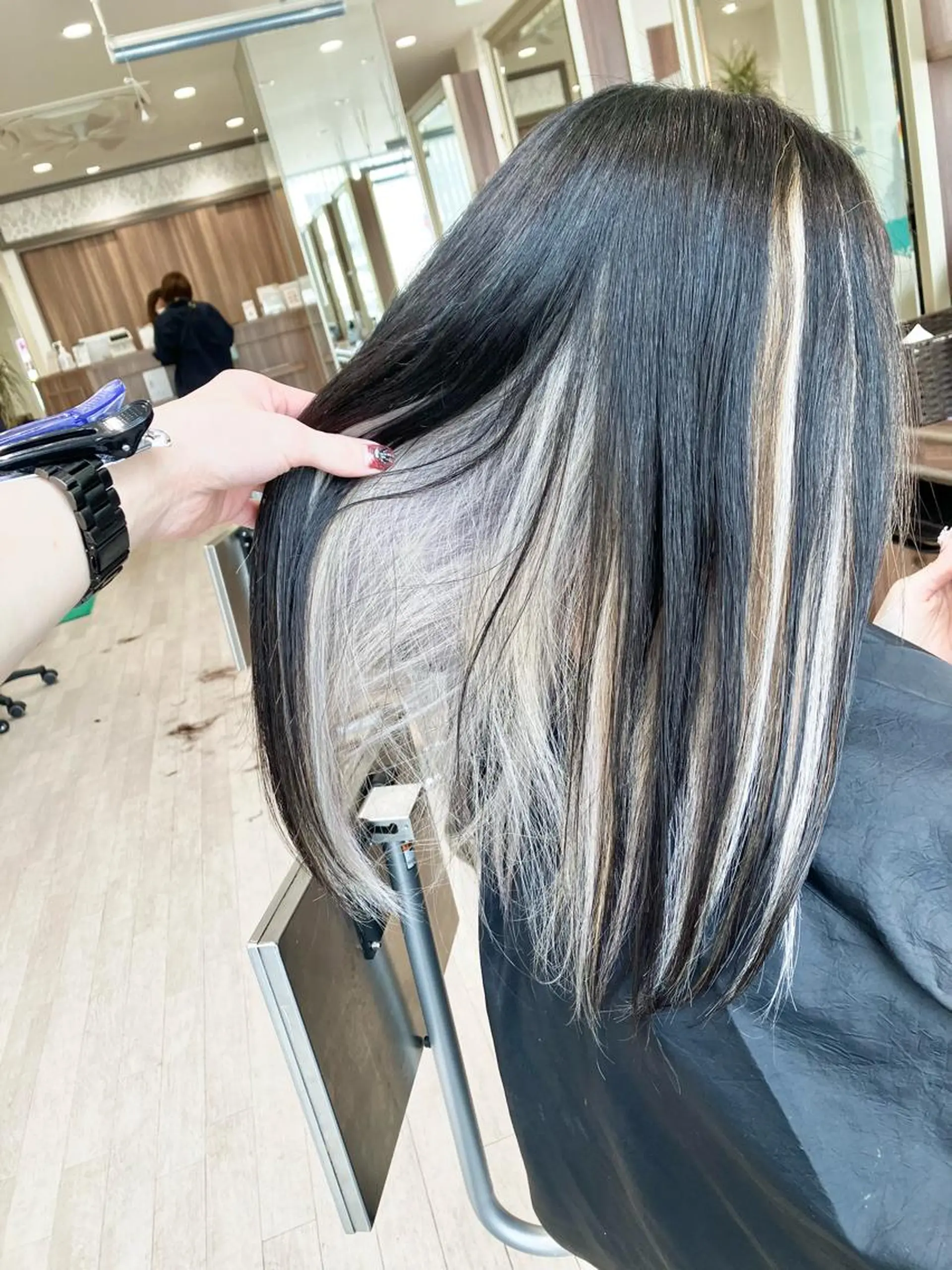 ロング カラー ヘアカラー Re:st所属・Miyavi/カラー ショートボブのヘアスタイル