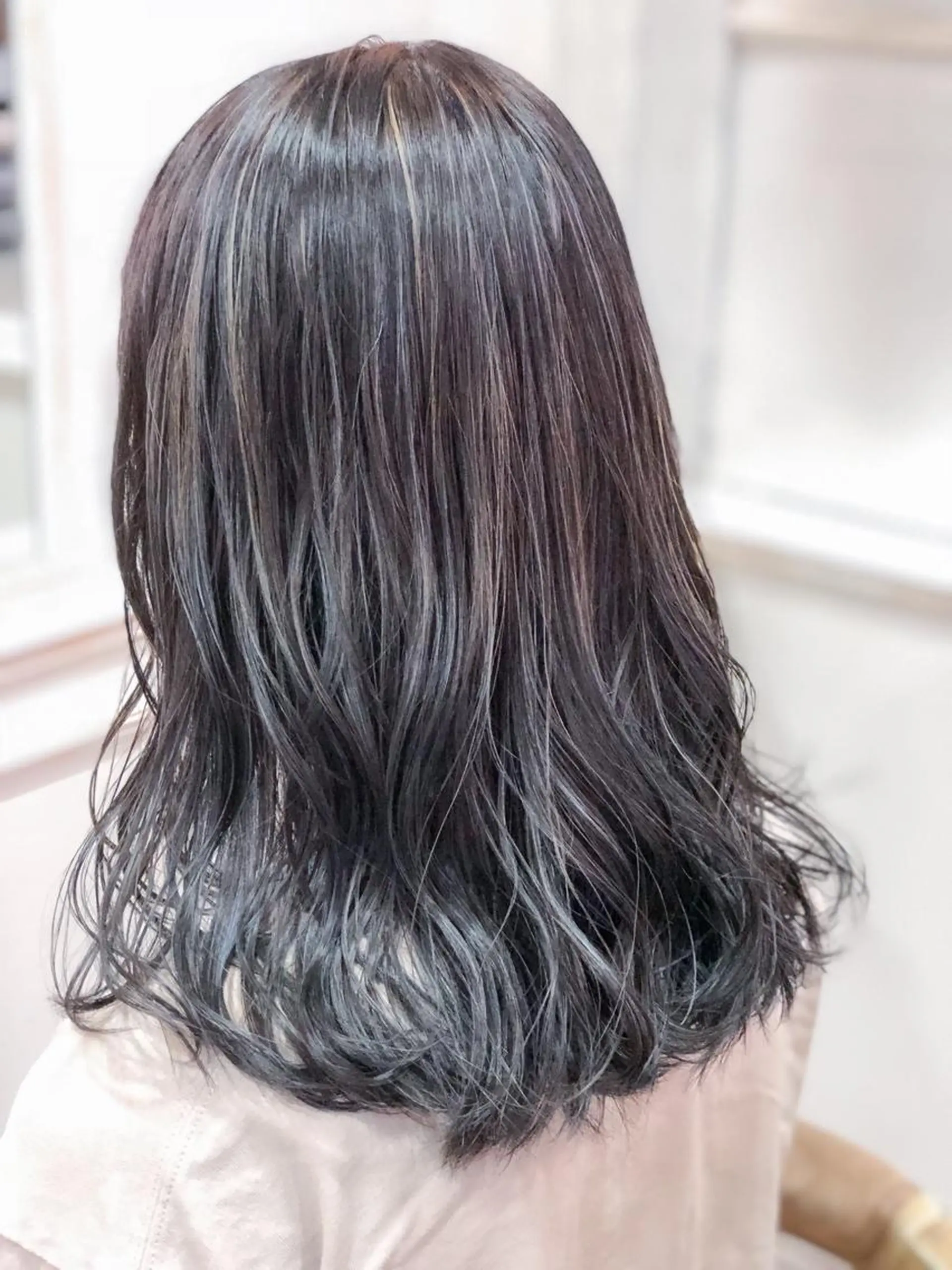 ミディアム カラー Siesta所属・📣髪質改善縮毛矯正 特化美容師｜庭田📣のヘアスタイル