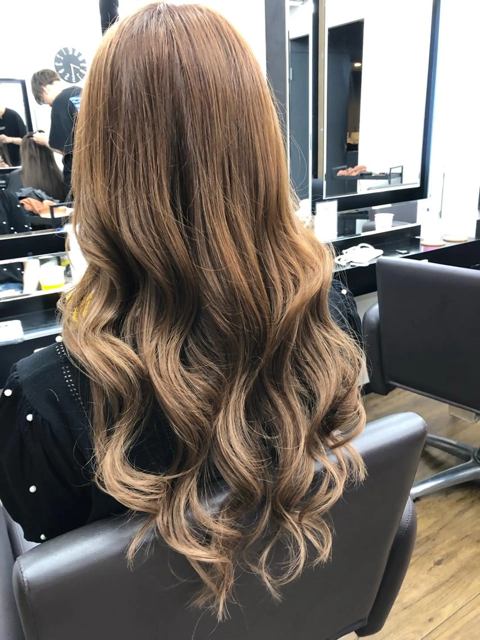 ロング カラー シールエクステ バレイヤージュ ベージュカラー ハイライトカラー ボブ alpha. カラーエクステ下妻のヘアスタイル