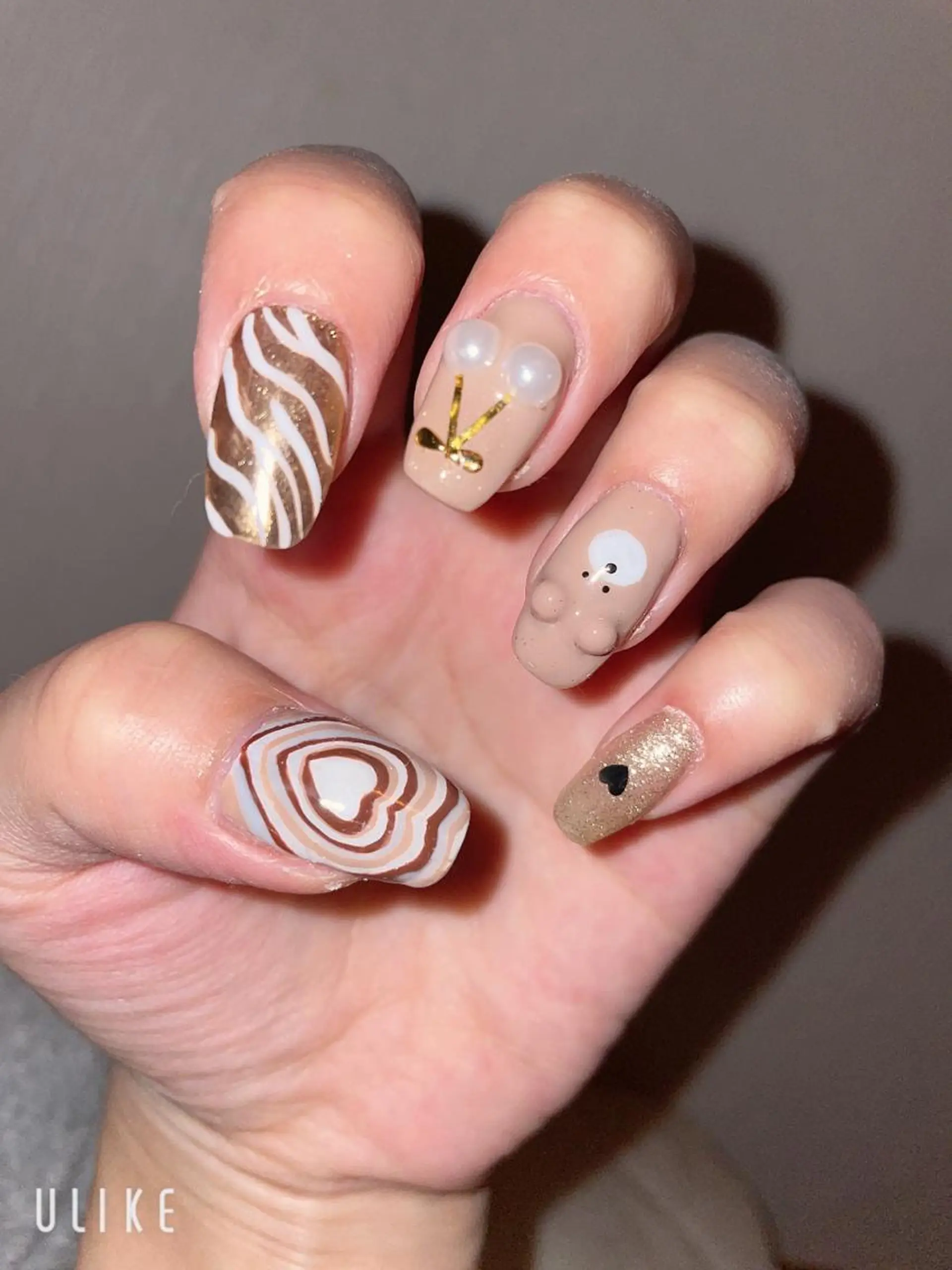 ネイル 高草木 桃香のネイルデザイン