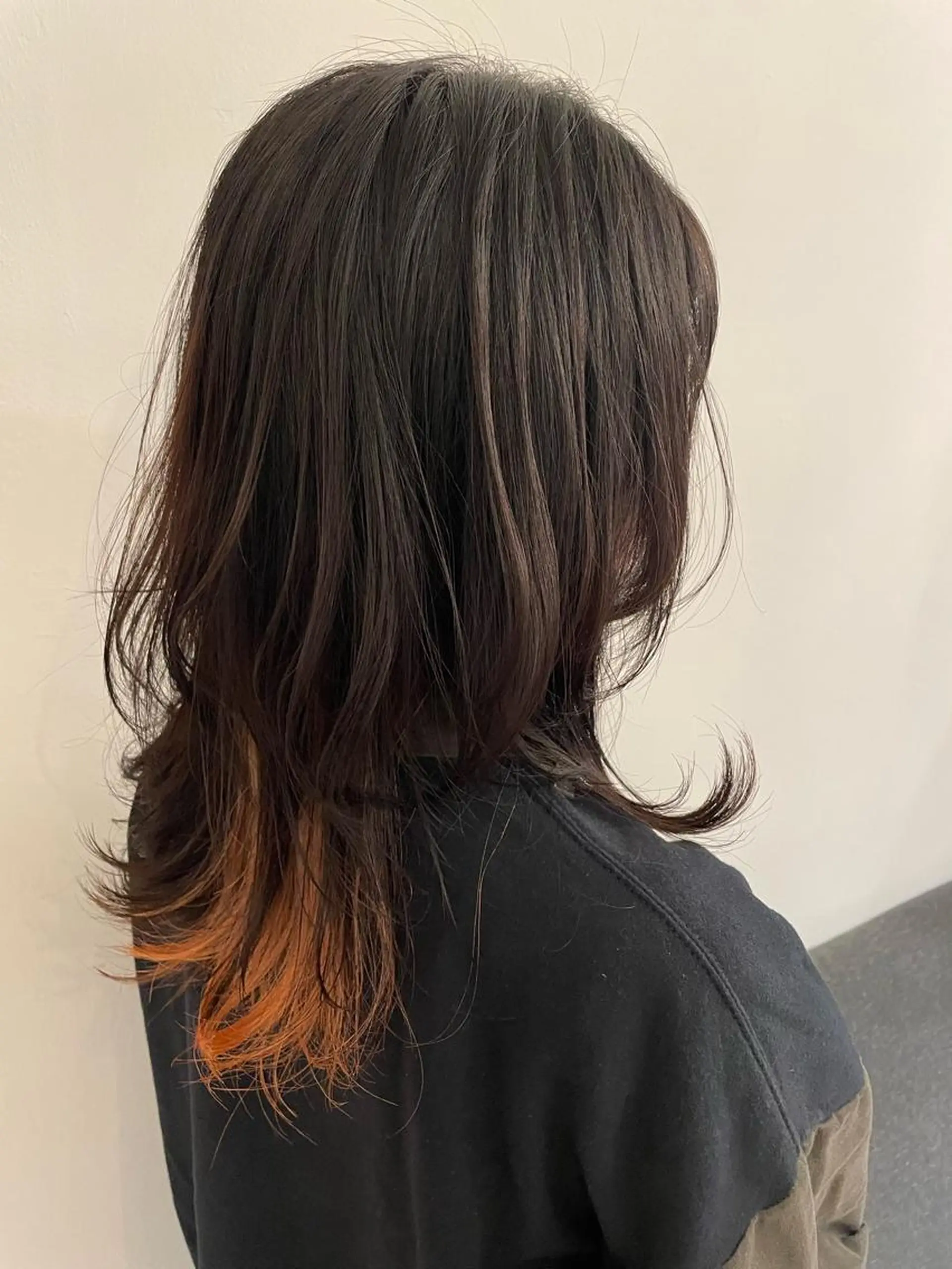 セミロング デザインカット ウルフカット カット 【enn】 小橋 彩香のヘアスタイル