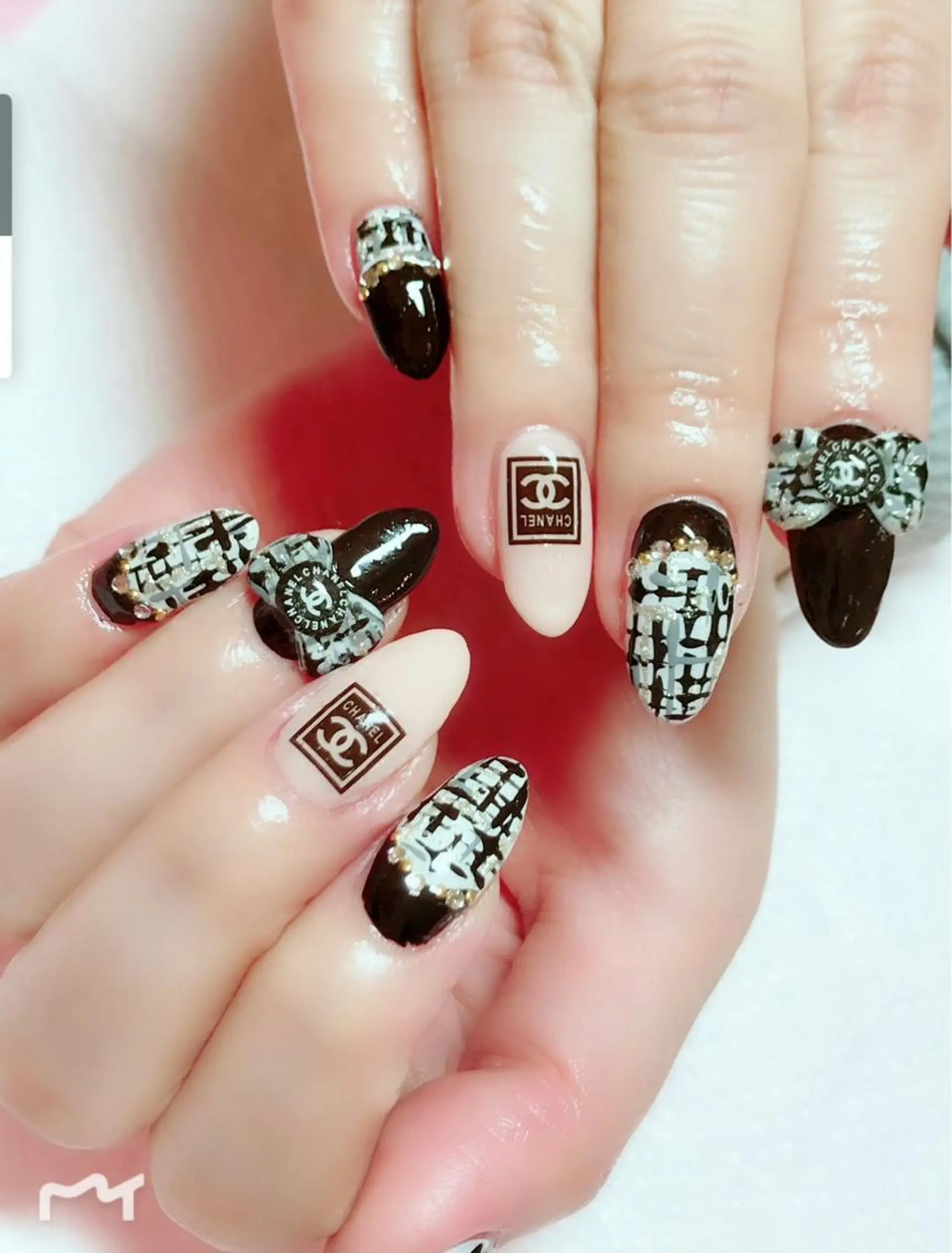 ネイル ツイードネイル SINCERELY シンシアリー🌈のネイルデザイン