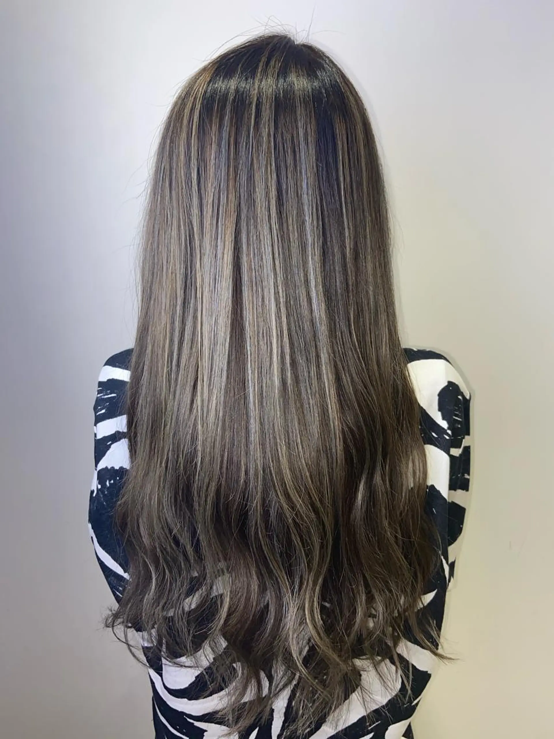 ロング カラー ヘアカラー 🐺ウルフ/レイヤー 似合わせ‎🤍沙羅のヘアスタイル