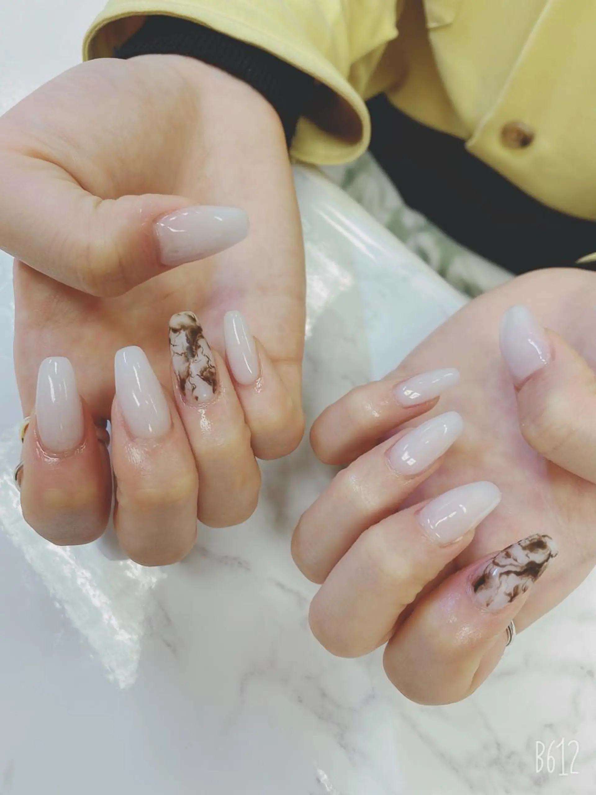 ミディアム ハンドネイル JNA認定講師🌸 RIEのネイルデザイン