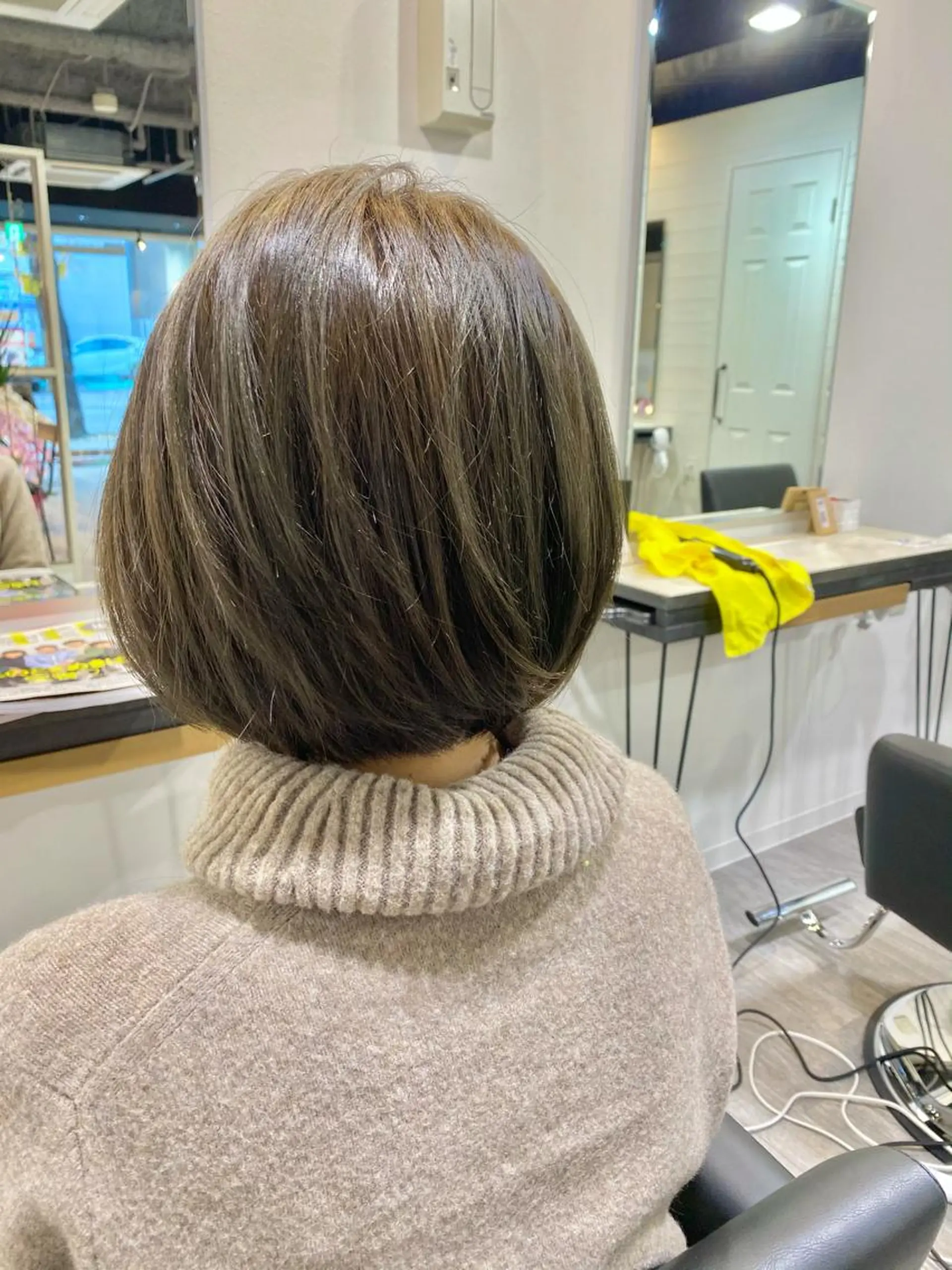 ミディアム カラー アディクシーカラー バレイヤージュ ブリーチ ケアブリーチ デザインカラー ヘアカラー トリートメント unpeu hair  二条所属・先着1名様限定 カット無料のヘアスタイル