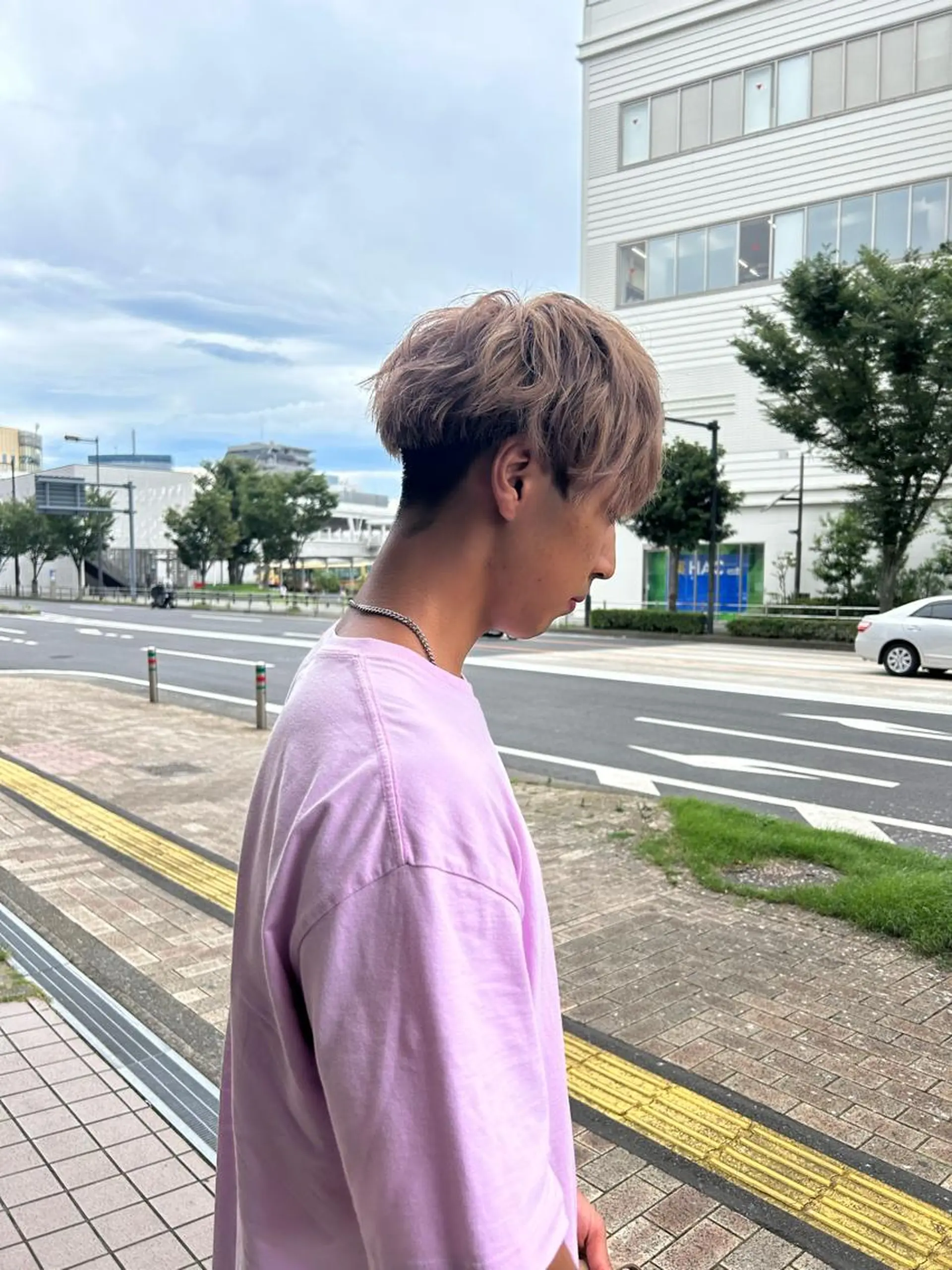 ショート カラー メンズ メンズブリーチ ベージュカラー ブリーチ ミルクティーベージュ カット ヘアカラー メンズパーマの達人 / タカシマダイスケのヘアスタイル