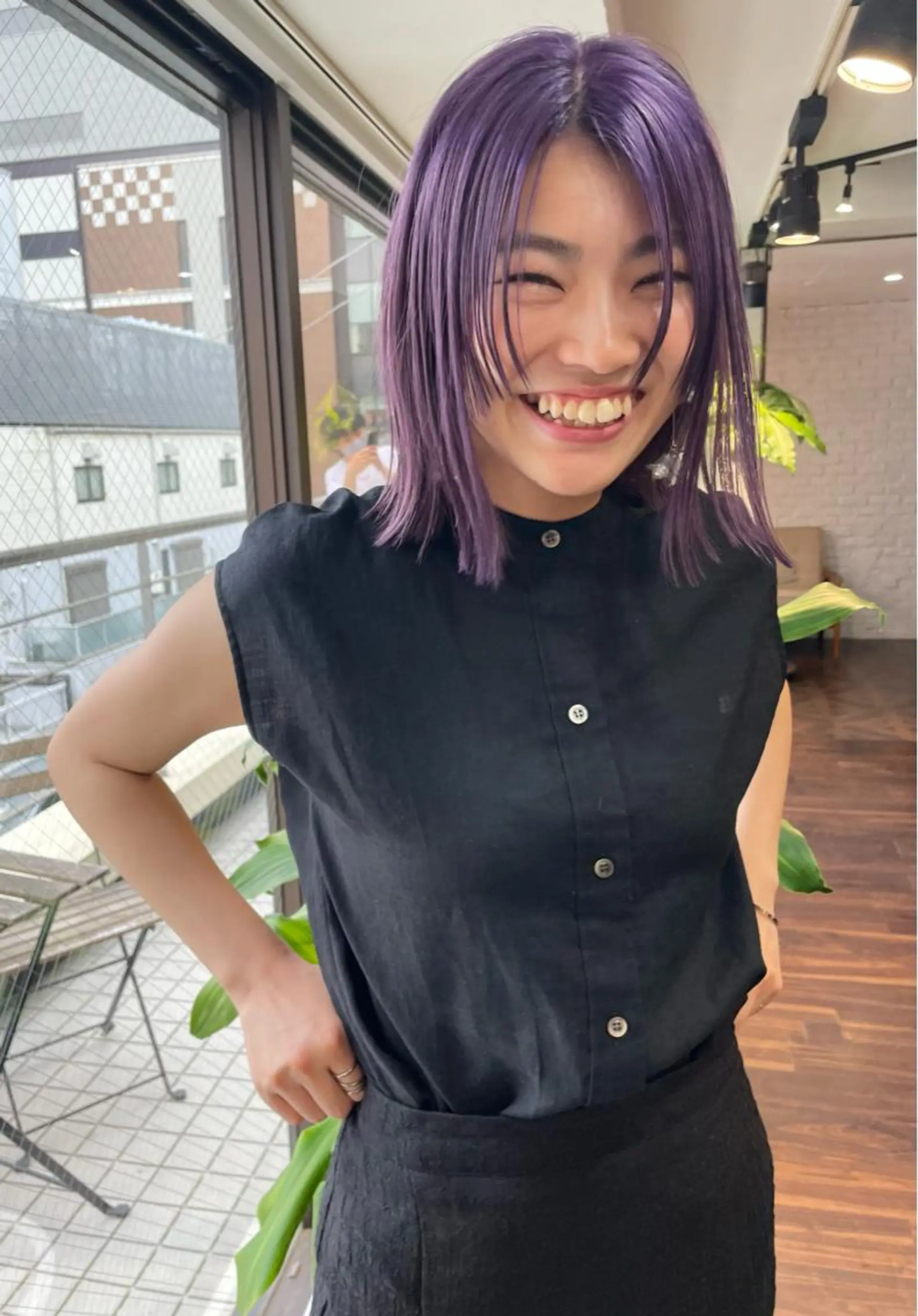 ミディアム カラー オカモト ミユウのヘアスタイル