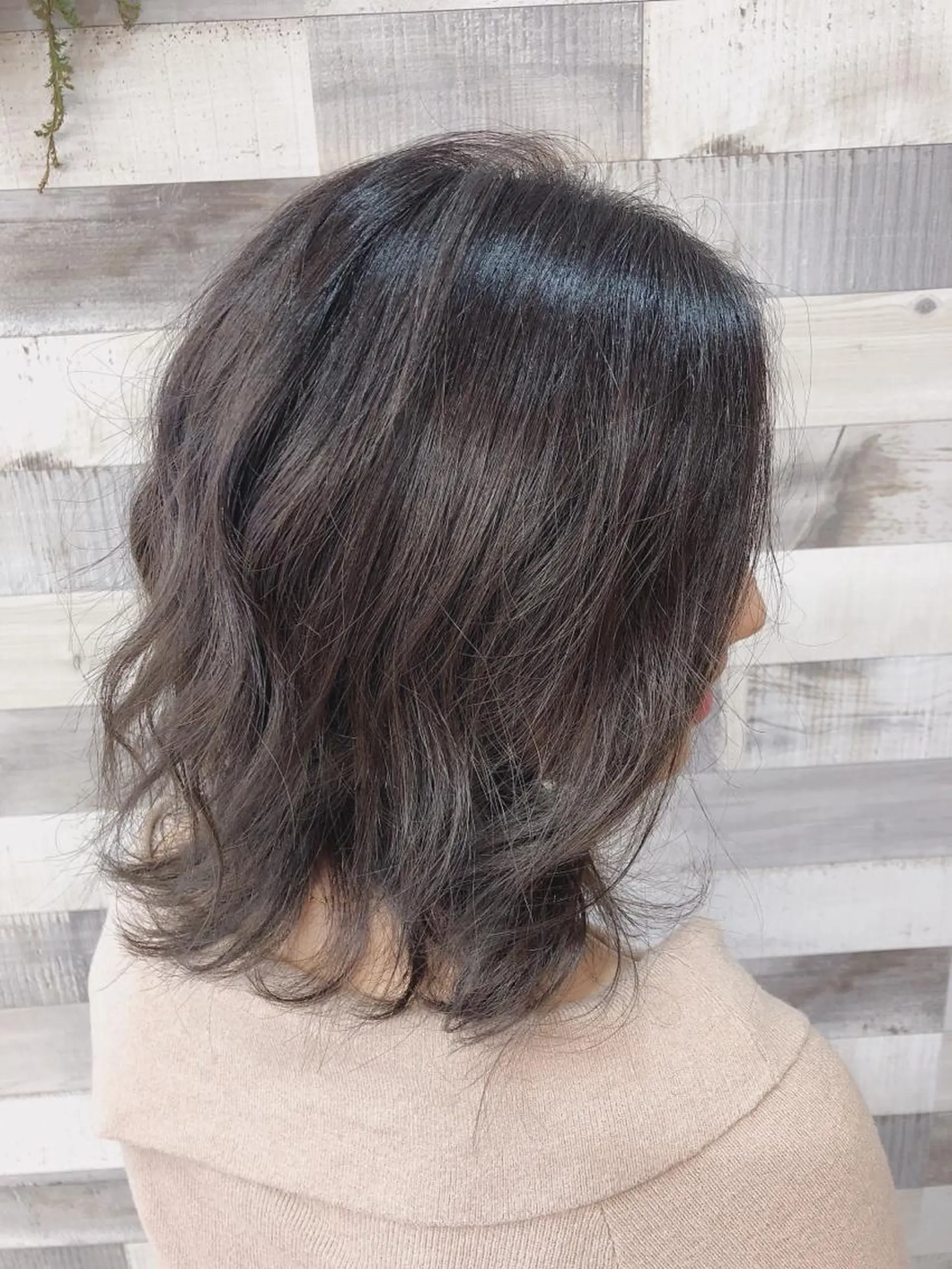 ミディアム カラー ダークグレー ダークグレージュ グレージュ 外国人風ヘア 🍔Mamiのヘアスタイル