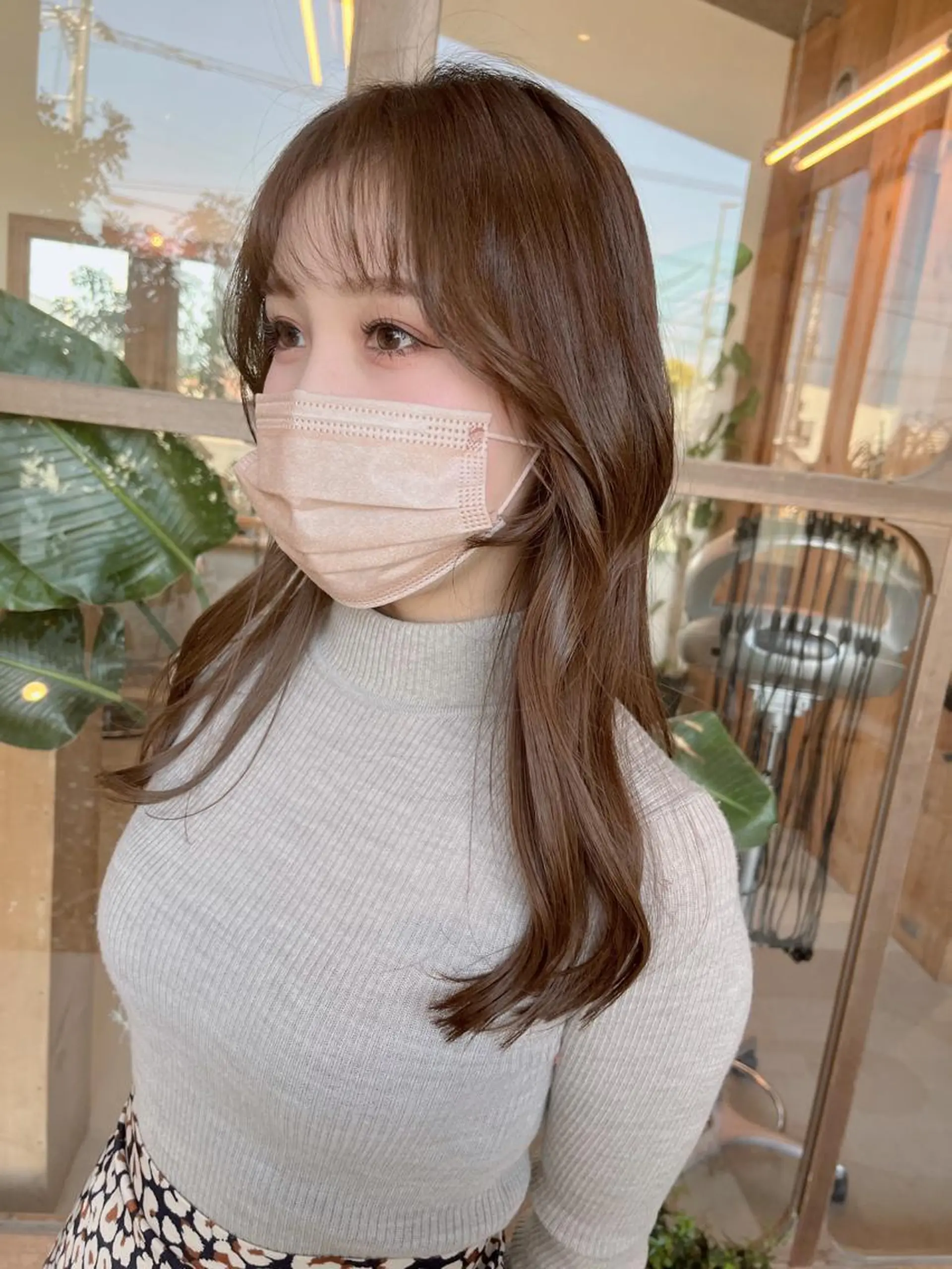 ロング カラー ベージュカラー 韓国風ヘア SORA所属・ＳＯＲＡ Ｉｉｅのヘアスタイル