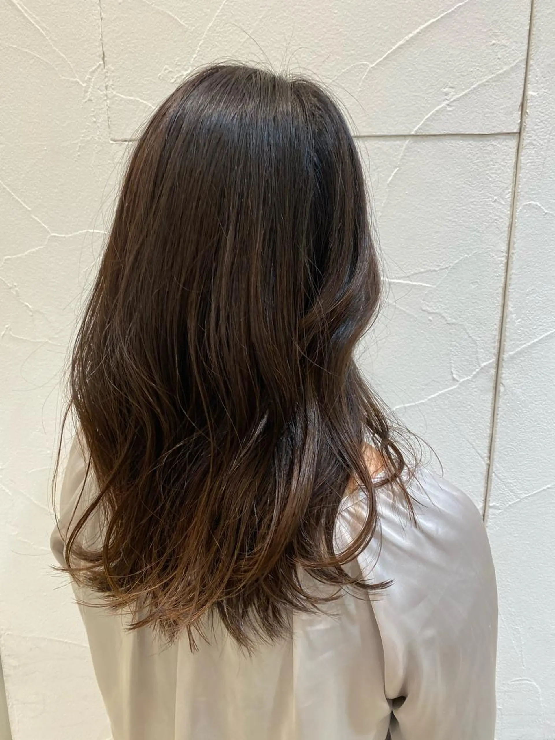 セミロング カラー メンズ特化型美容師 栗山勇人のヘアスタイル