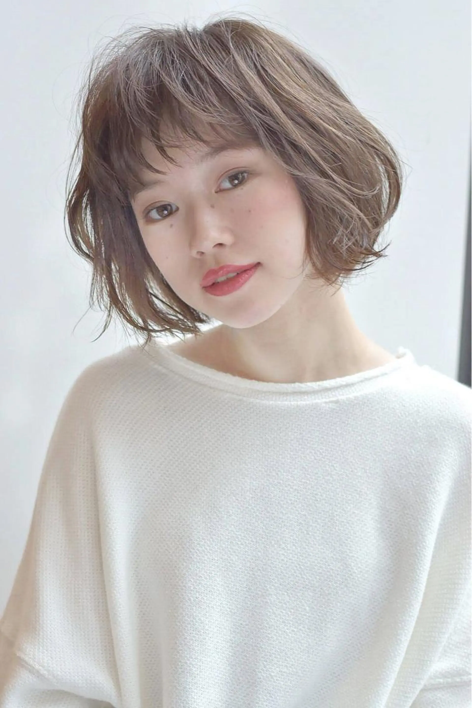ショート カラー パーマ グレージュ 磯部 巧 bob/ショートのヘアスタイル