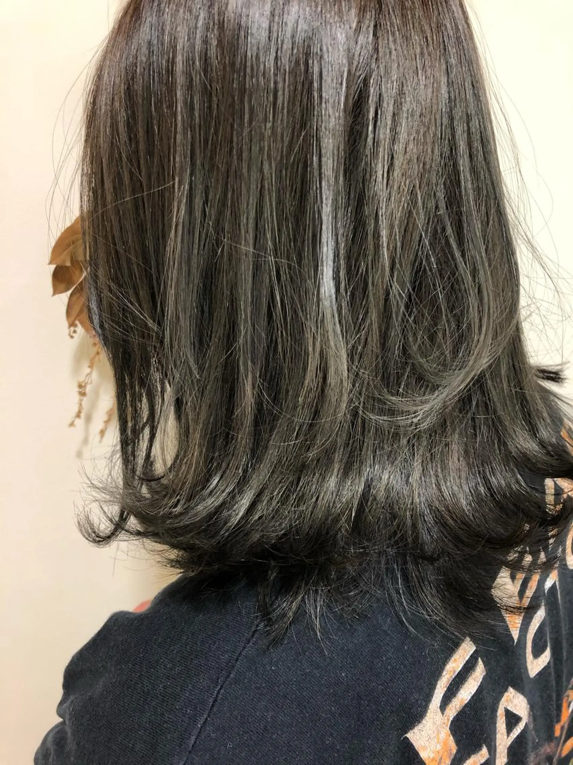 セミロング ヘアカラー トリートメント 松佐 ゆかりのヘアスタイル