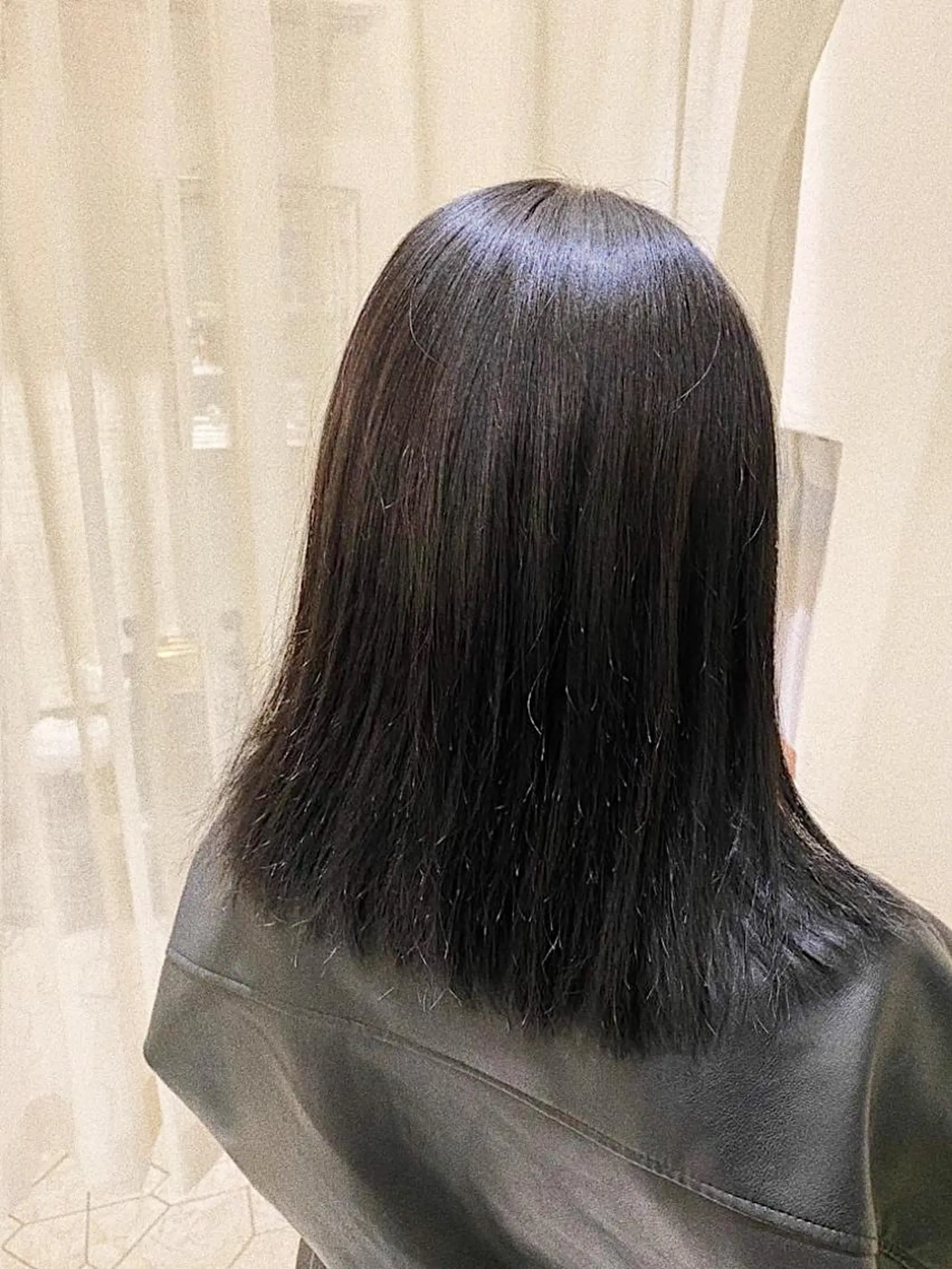 ミディアム 艶髪/艶カラー/縮毛 /   タキダのヘアスタイル