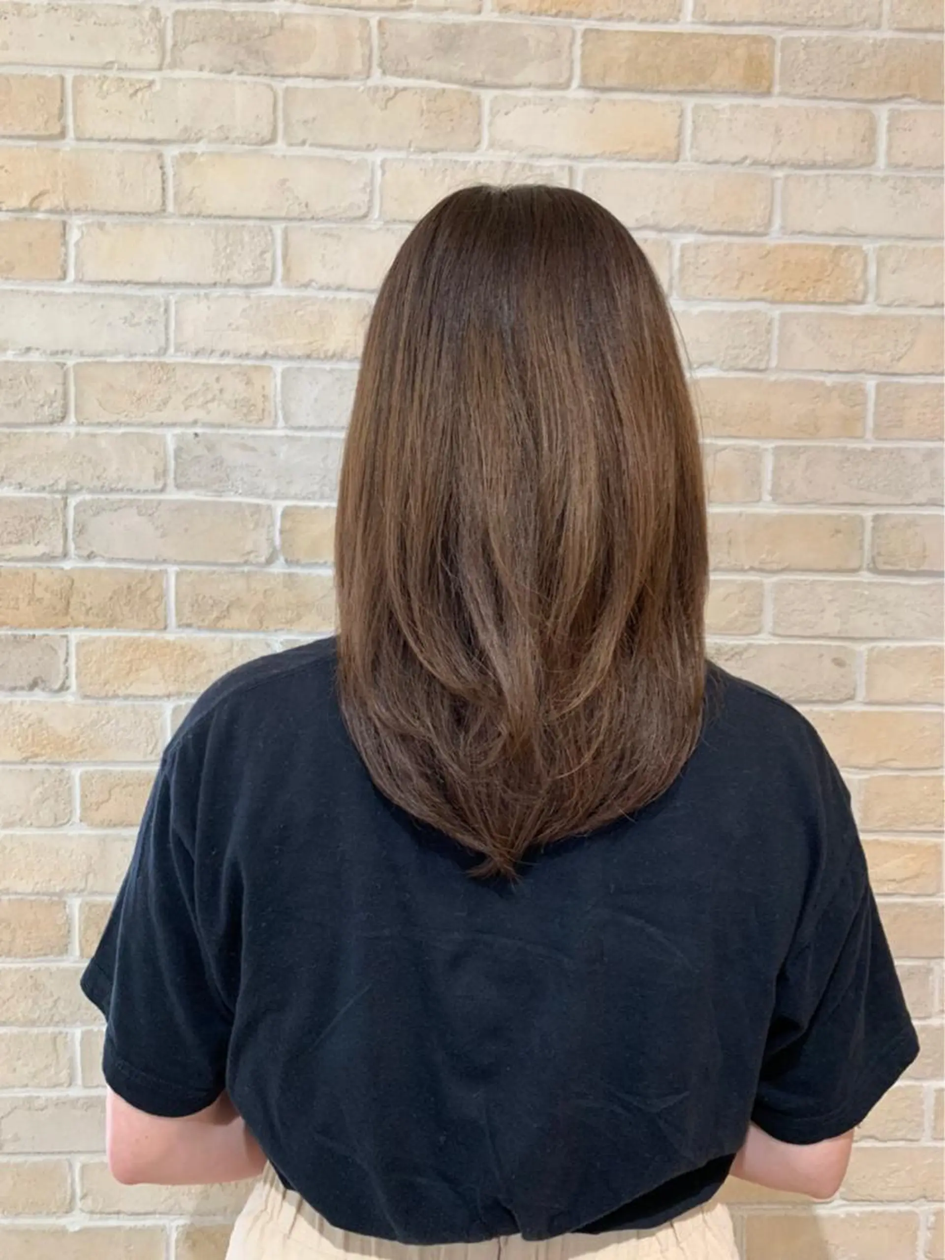 ロング ハイトーンエフェクト ブリーチいち丸のヘアスタイル