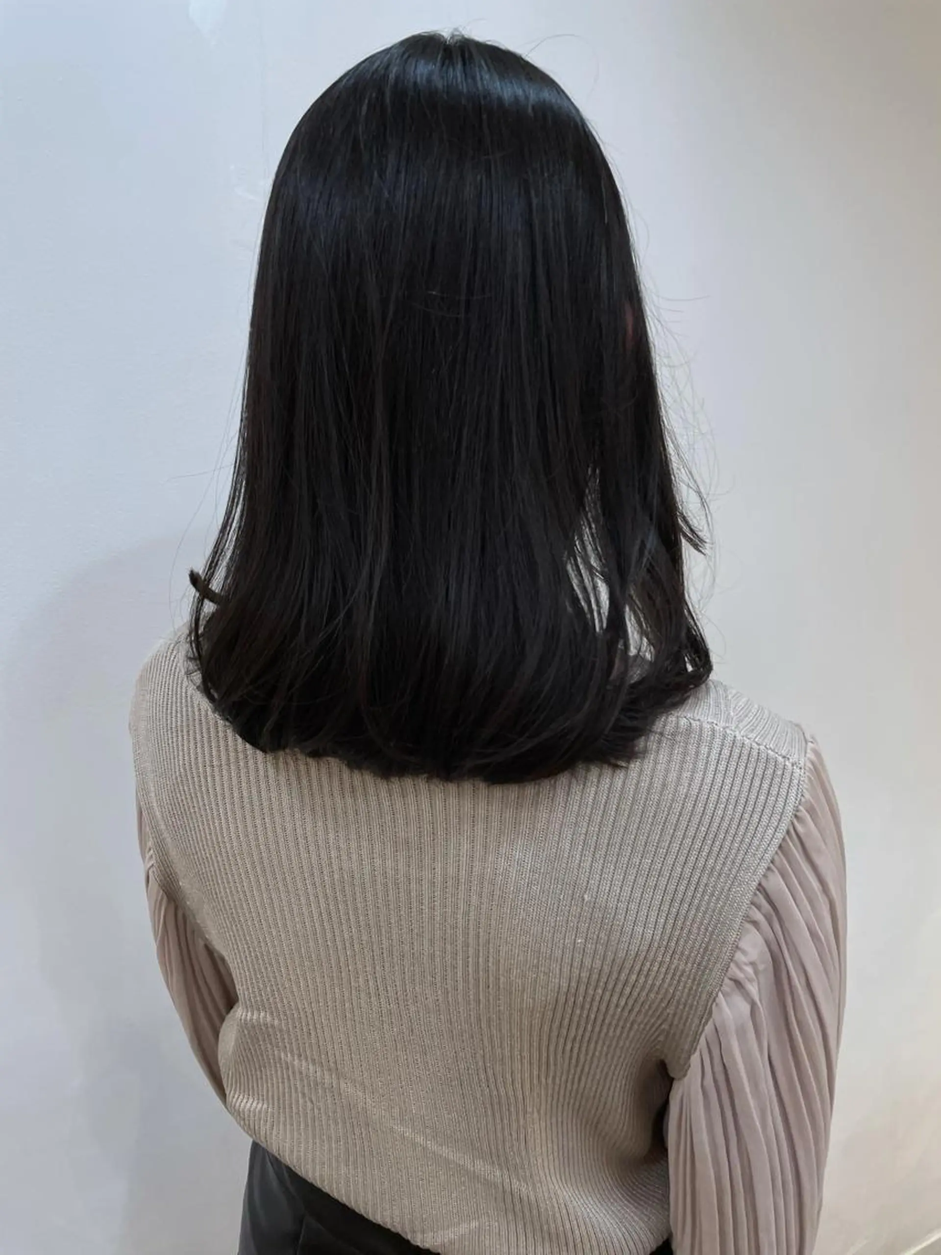 セミロング カラー あずまぐち めぐみのヘアスタイル