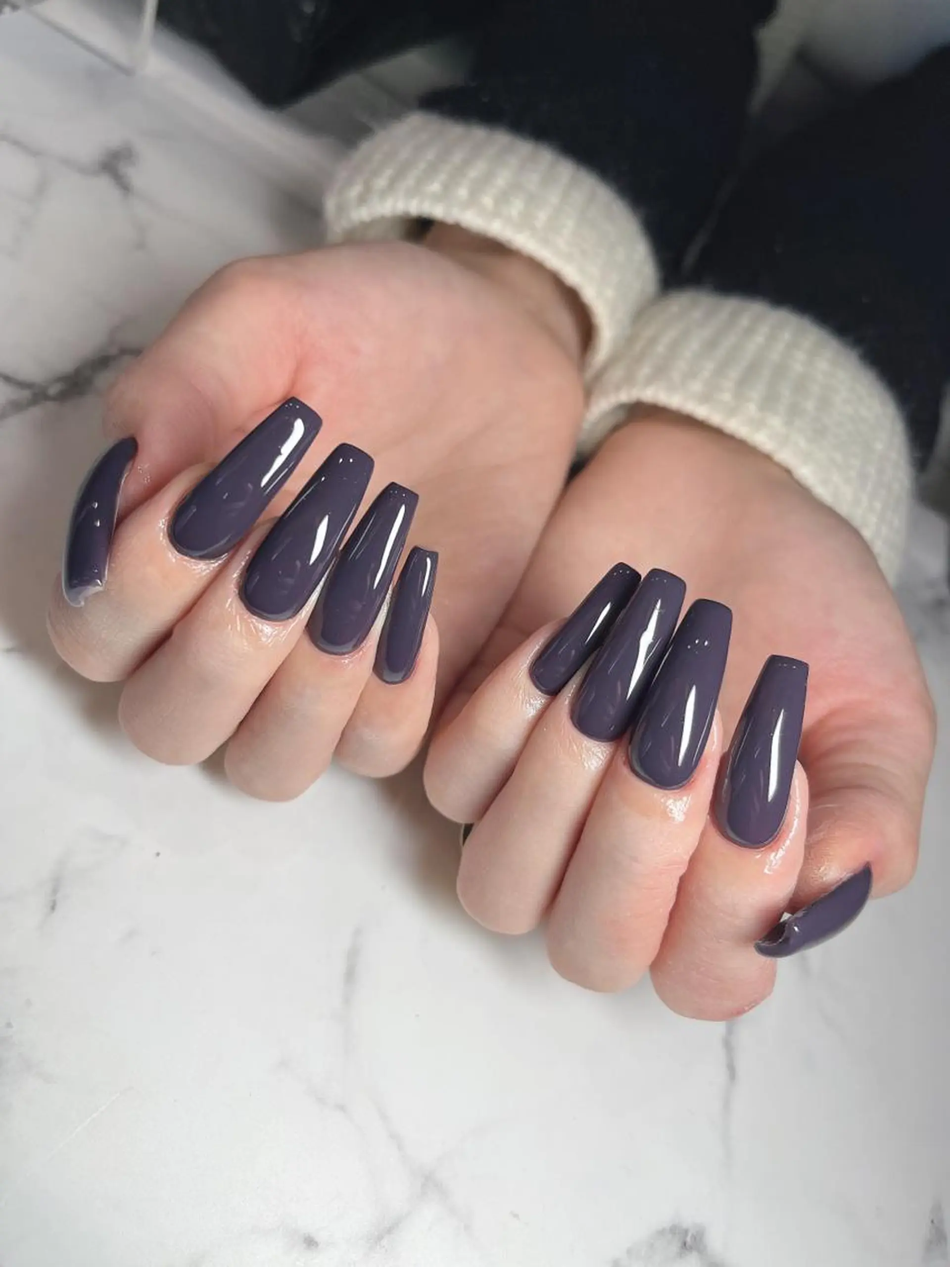 ネイル フットネイル フレンチネイル ジェルネイル ラメ(グリッター) ラメグラデーション ハンドネイル NEO Beauty Salon所属・𝐍𝐄𝐎 𝐉𝐔𝐑𝐈のネイルデザイン