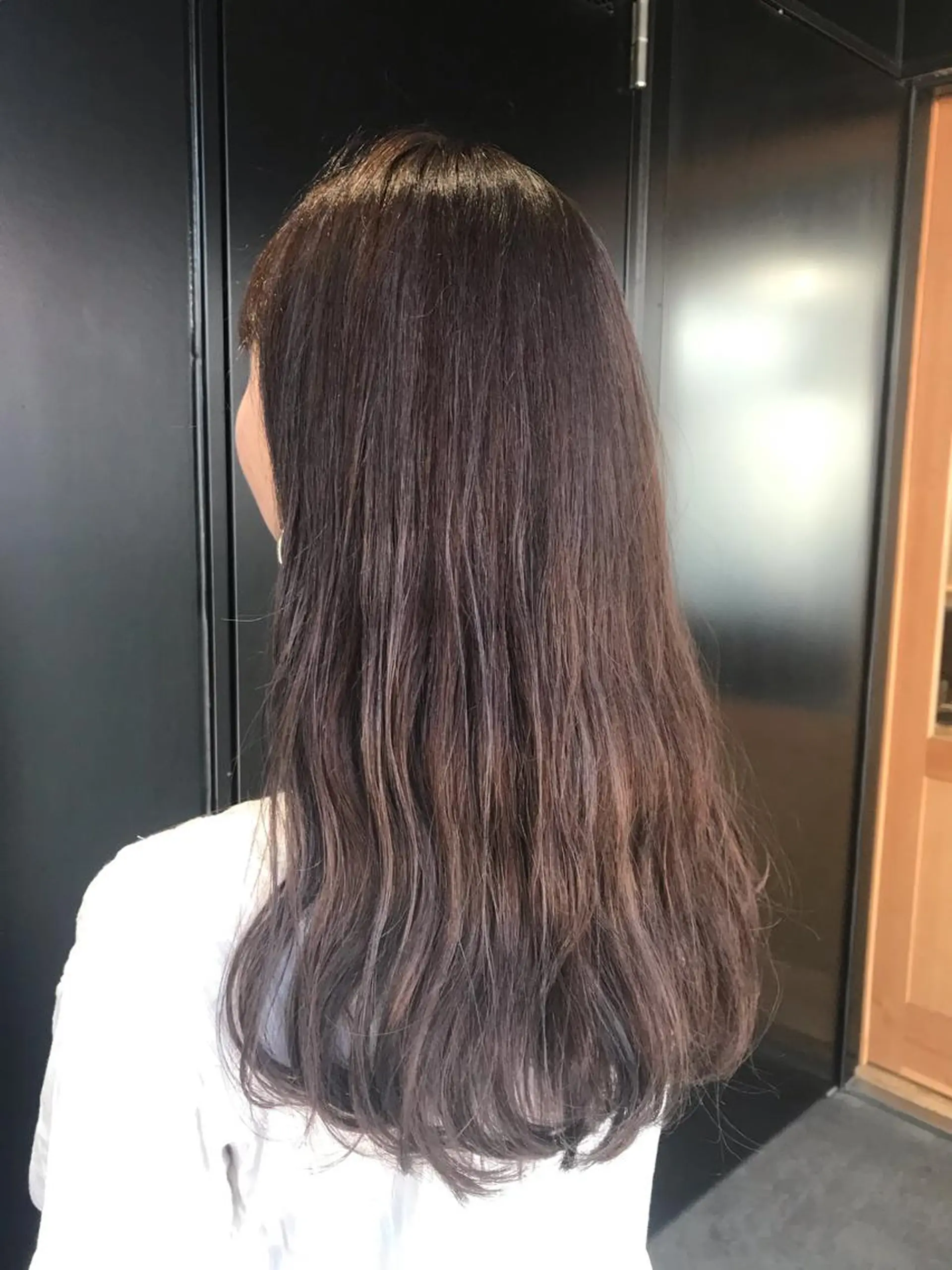 ロング カラー パーマ ヘアアレンジ re naのヘアスタイル