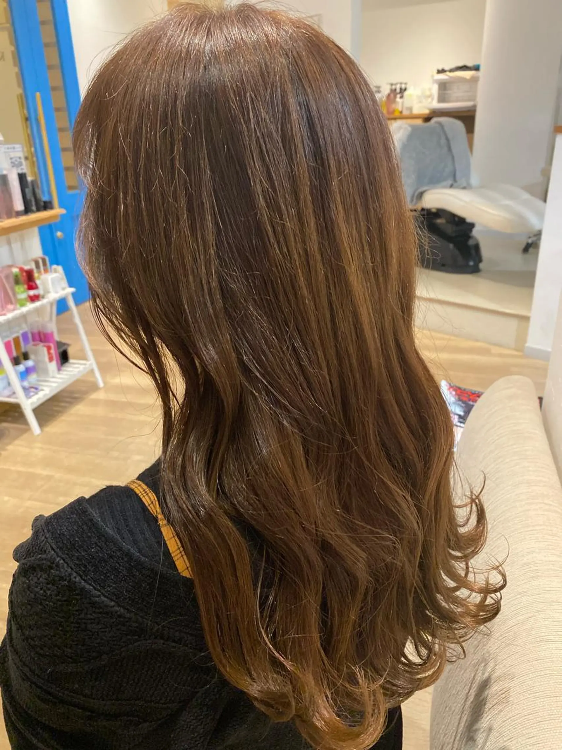 ミディアム カラー Ate by little所属・青木 梢のヘアスタイル