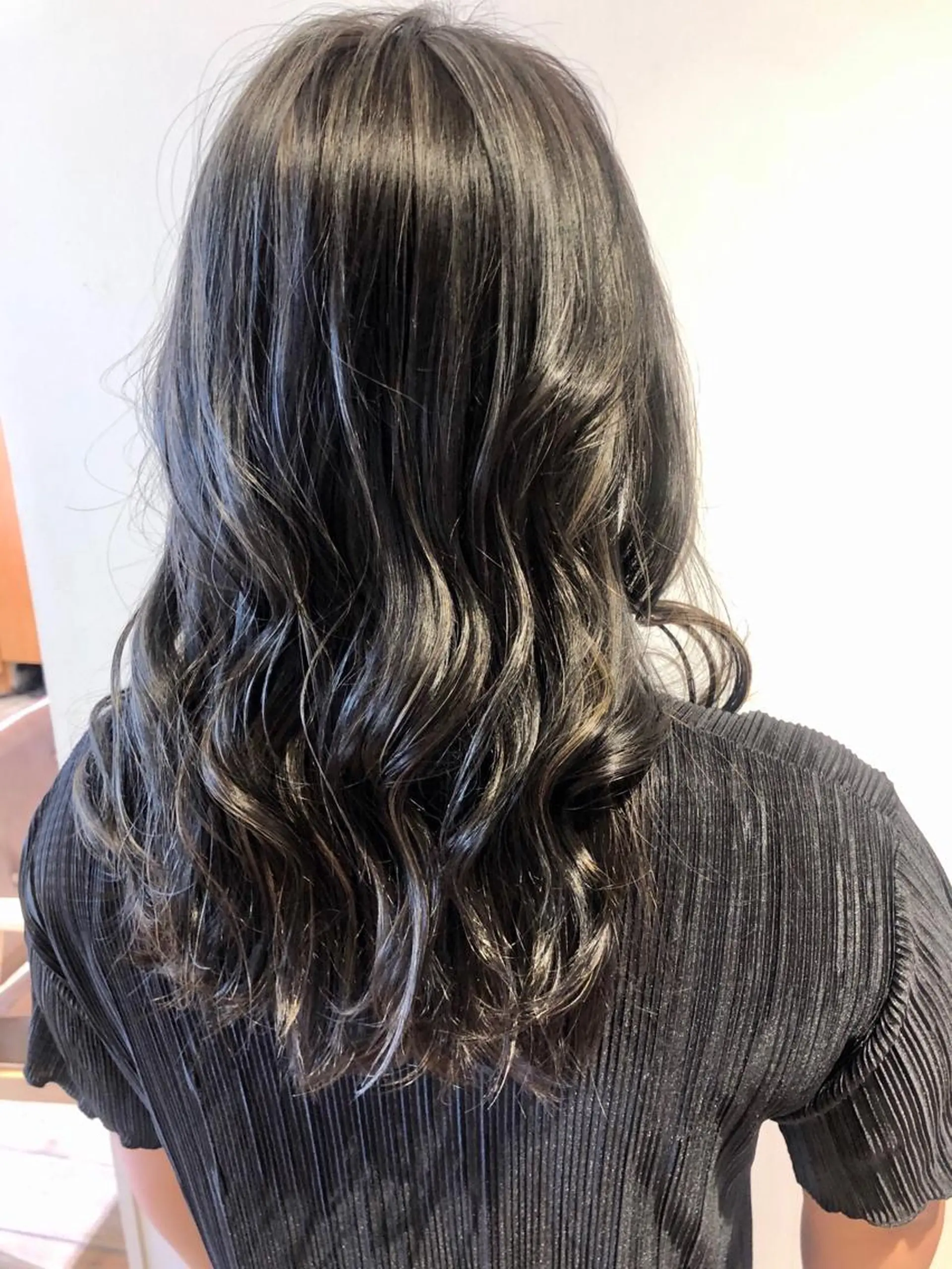 ミディアム カラー さかい なつみのヘアスタイル