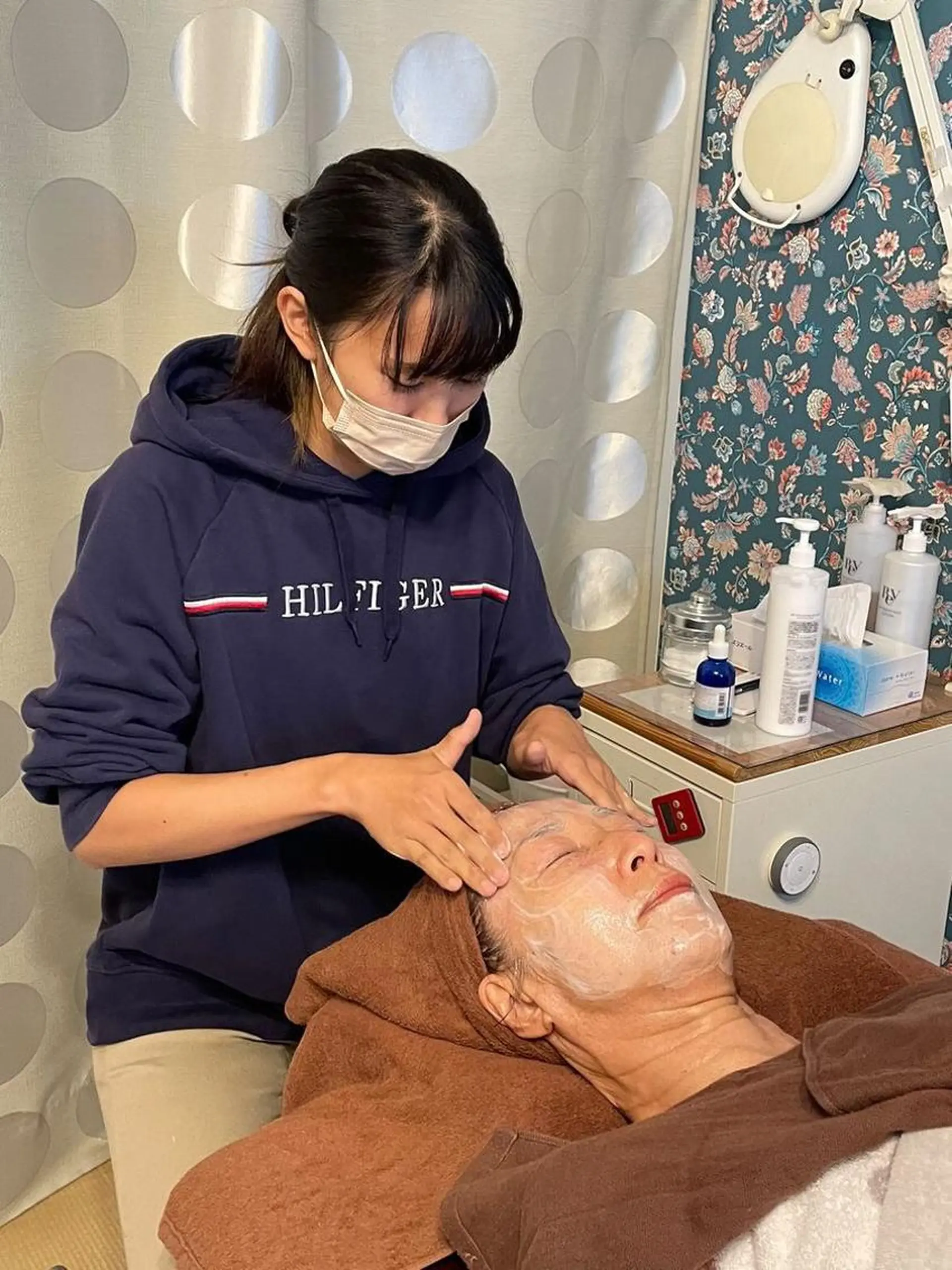 ミディアム カラー パーマ ヘアアレンジ メンズ キッズ ネイル マツエク・マツパ アイブロウ SALON SINCERITEのエステ・リラクイメージ