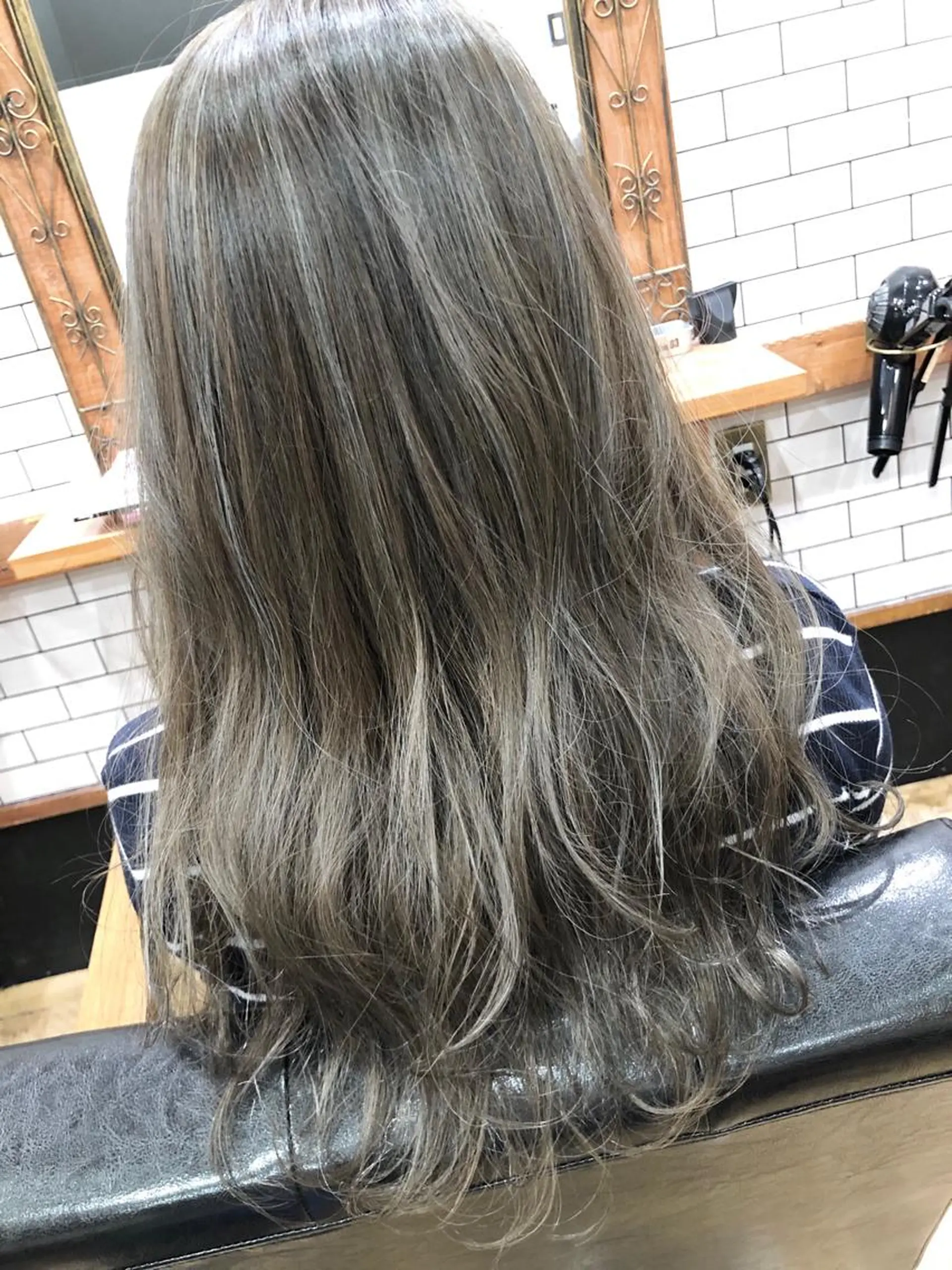 セミロング カラー ヘアカラー トリートメント THREE所属・THREE 関根大のヘアスタイル