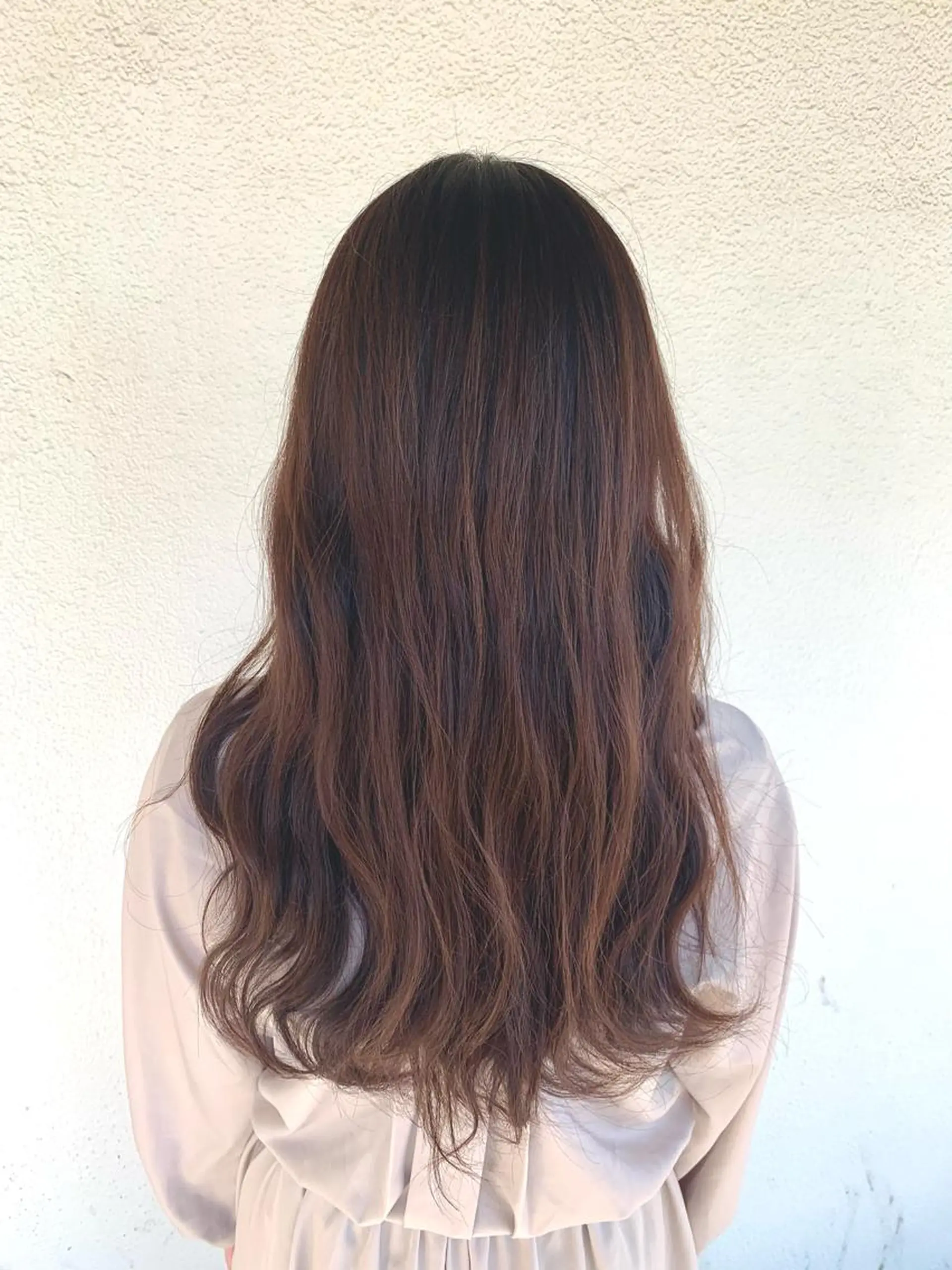 カラー Dali 若松　朋美のヘアスタイル