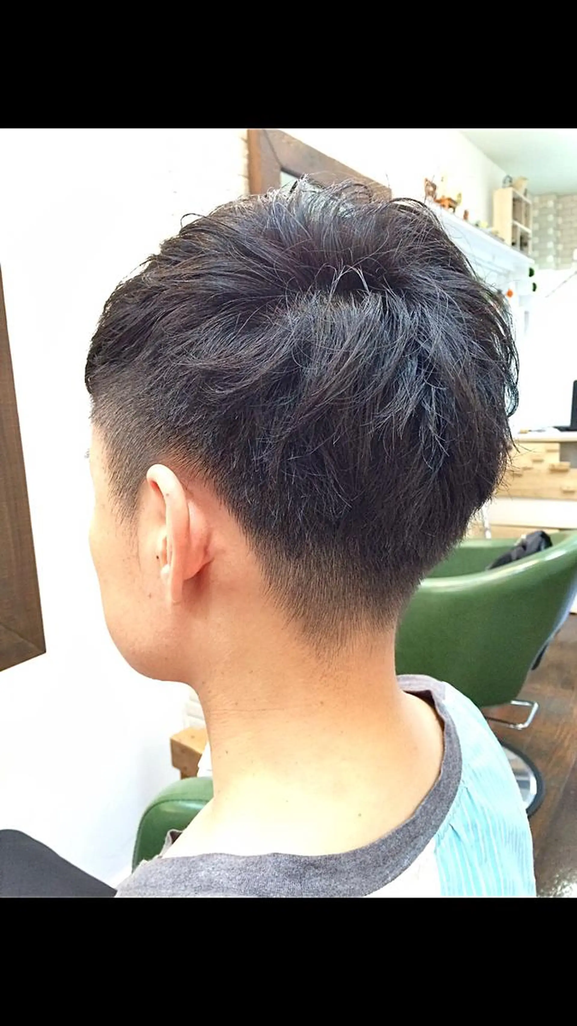 ショート メンズ 🌈プチッと変身🌈 変化あるスタイルへのヘアスタイル