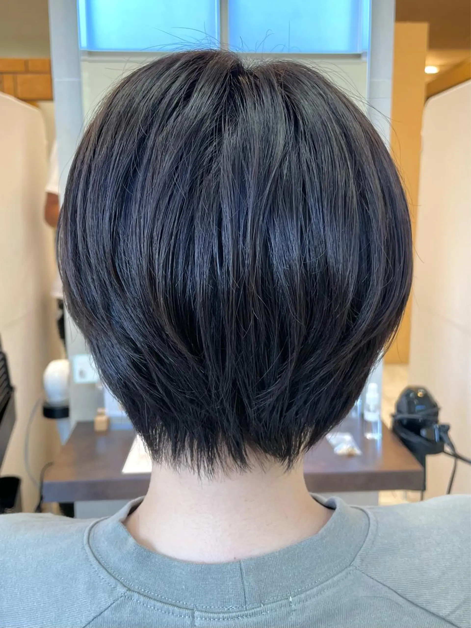 ショート ショートボブ ボブ ショートヘア カット ヘアカラー 新籾 尚哉のヘアスタイル