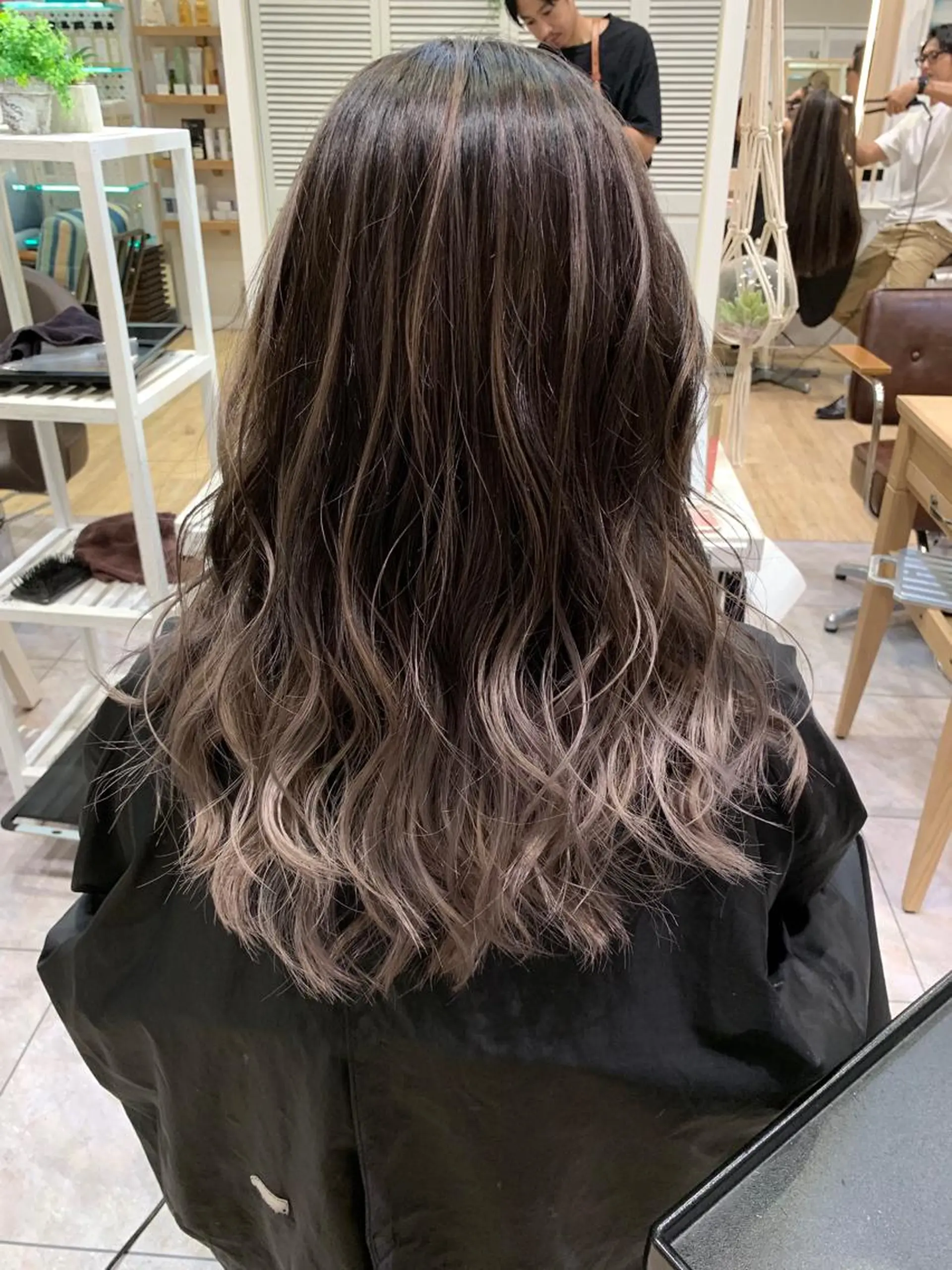 セミロング カラー LUSTRE クロサワのヘアスタイル