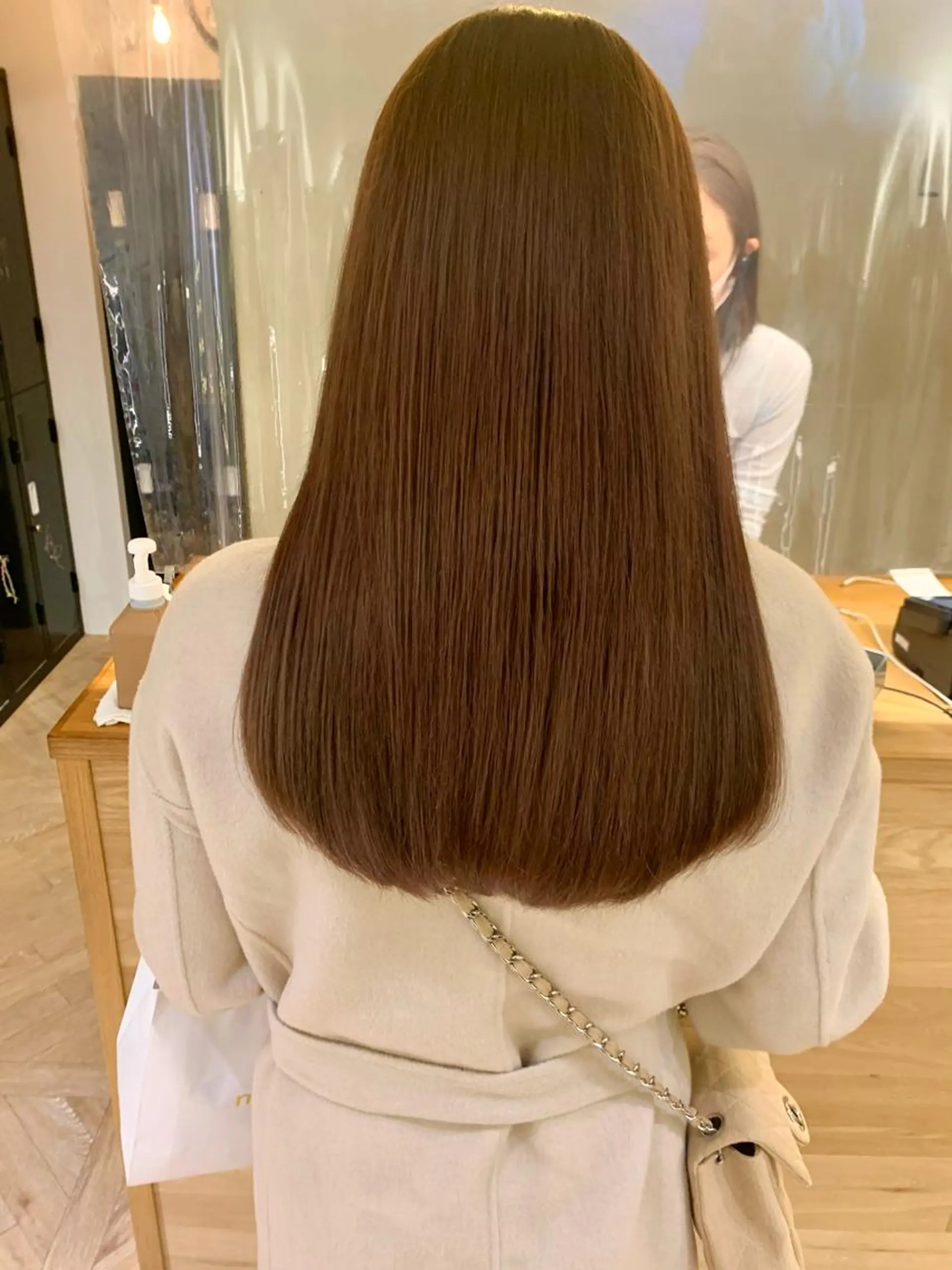 ロング 卒業式のヘアスタイル ハイライト 髪質改善 韓国風ヘア 縮毛矯正 LOREN＋透明感 オリーブhirokoのヘアスタイル