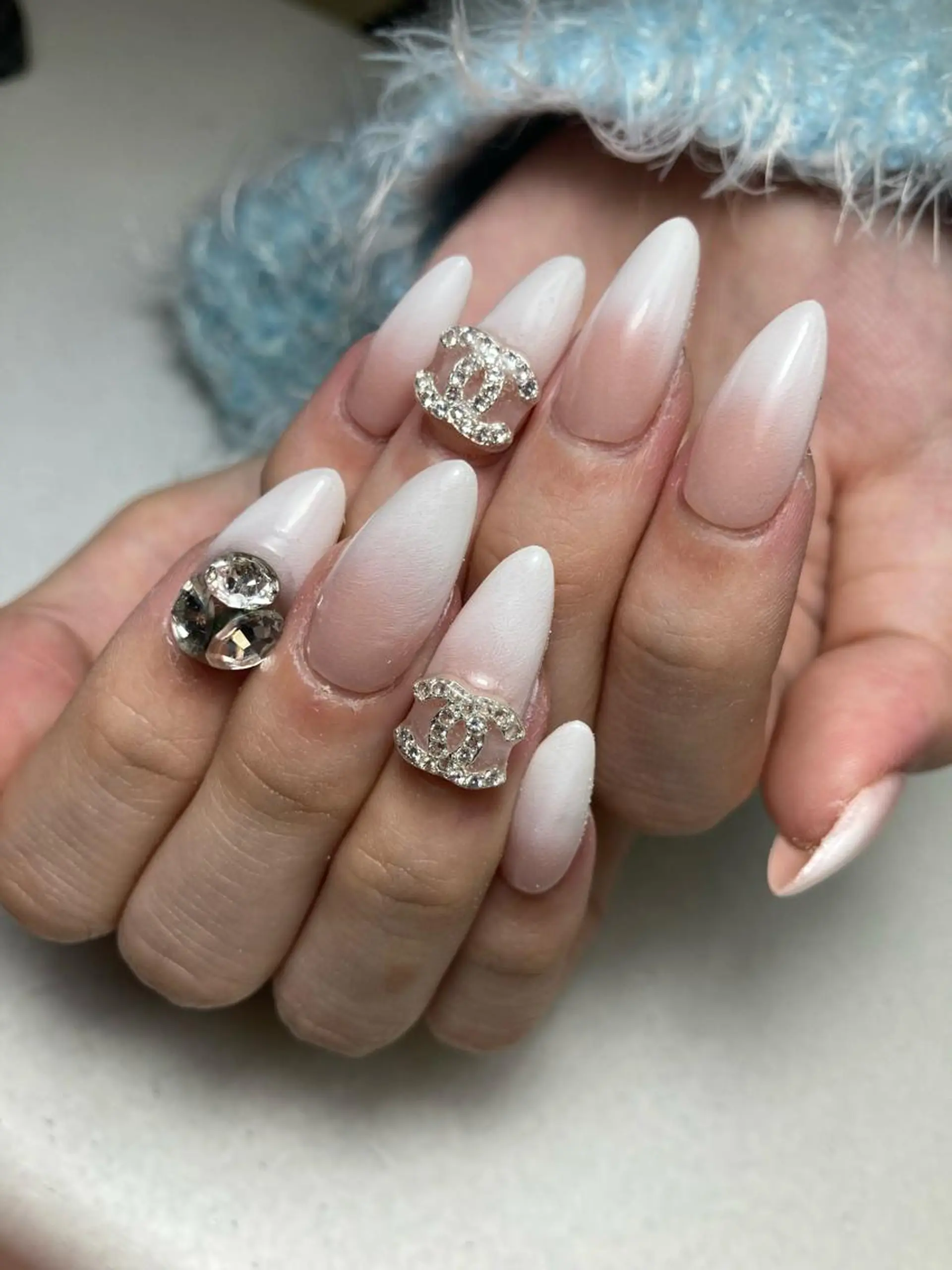 ネイル nailALBA 安蒜良彰のネイルデザイン
