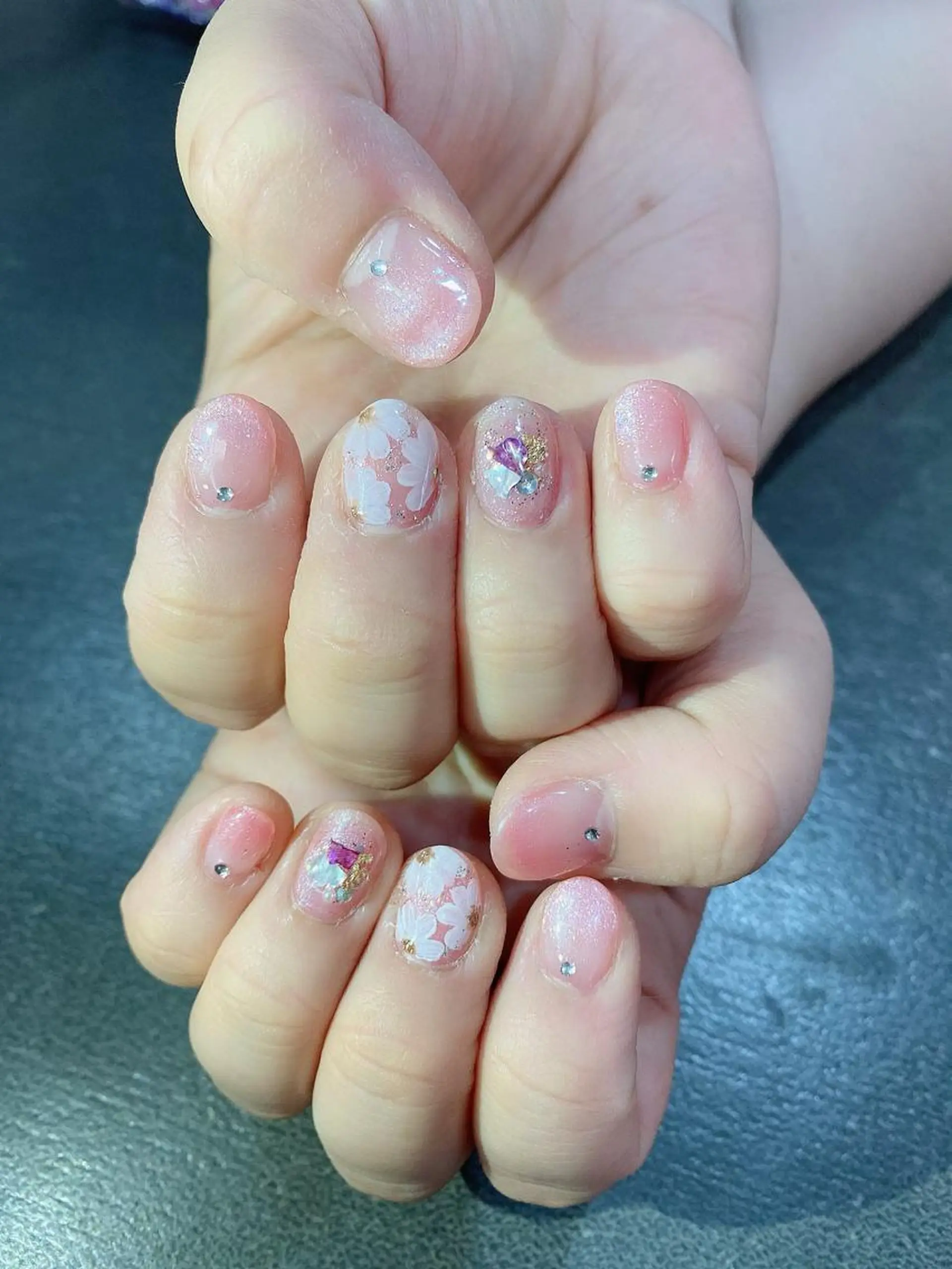 ネイル マックスケリー梅田店所属・佐橋 友美のネイルデザイン