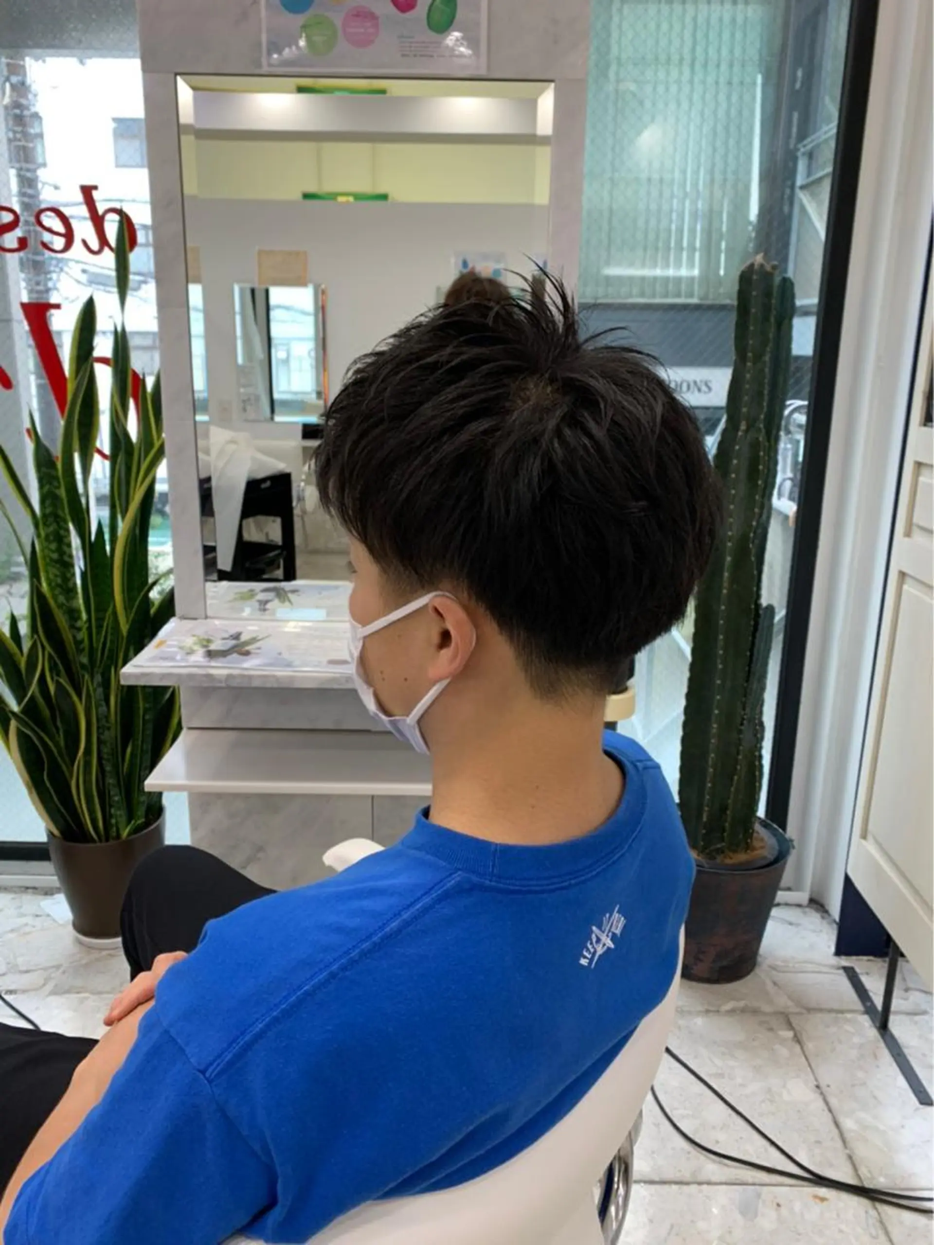 ショート メンズ ハイライト&曲がる 縮毛矯正特化 玉置のヘアスタイル