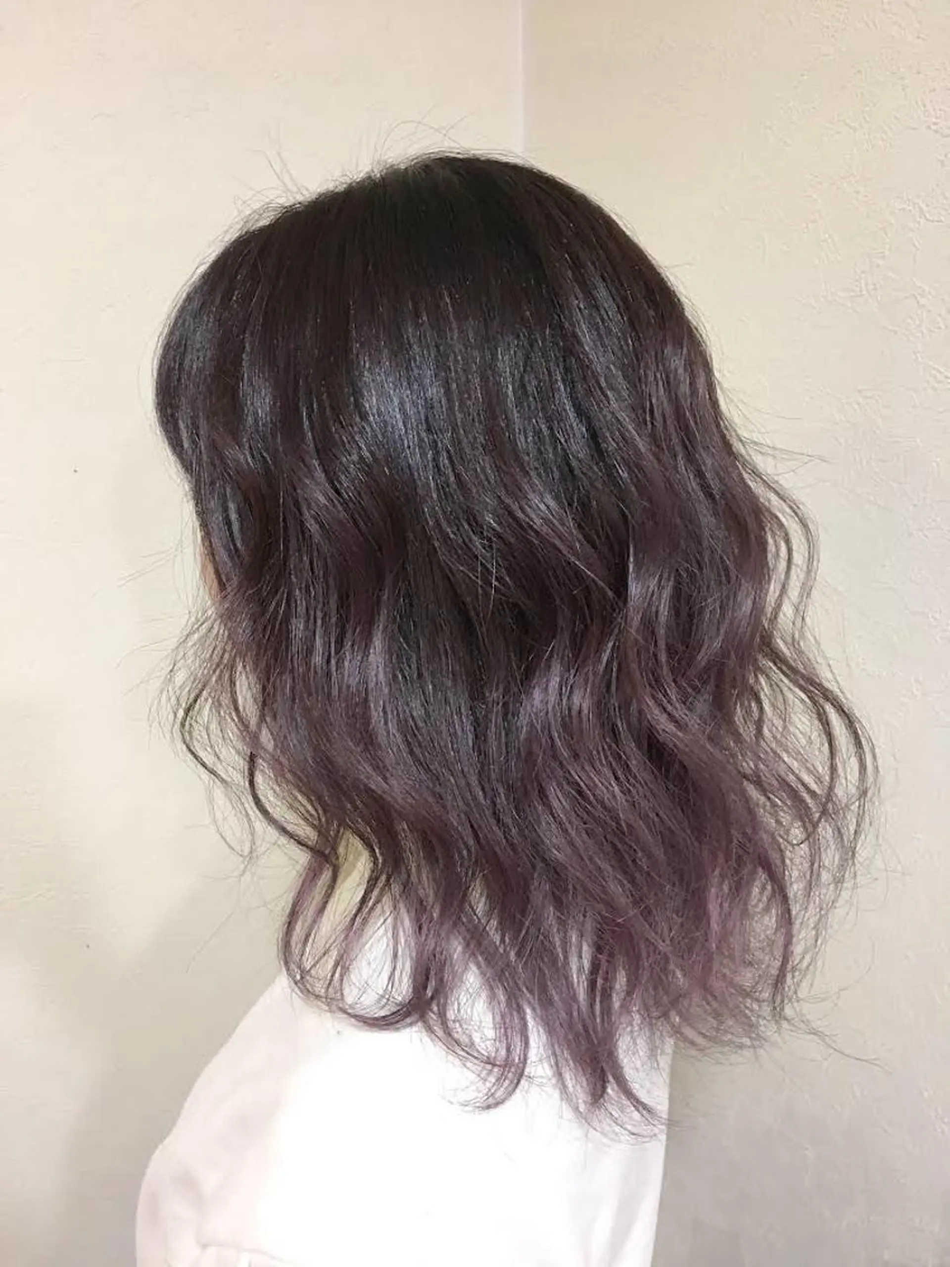 カラー 工藤 綾華のヘアスタイル