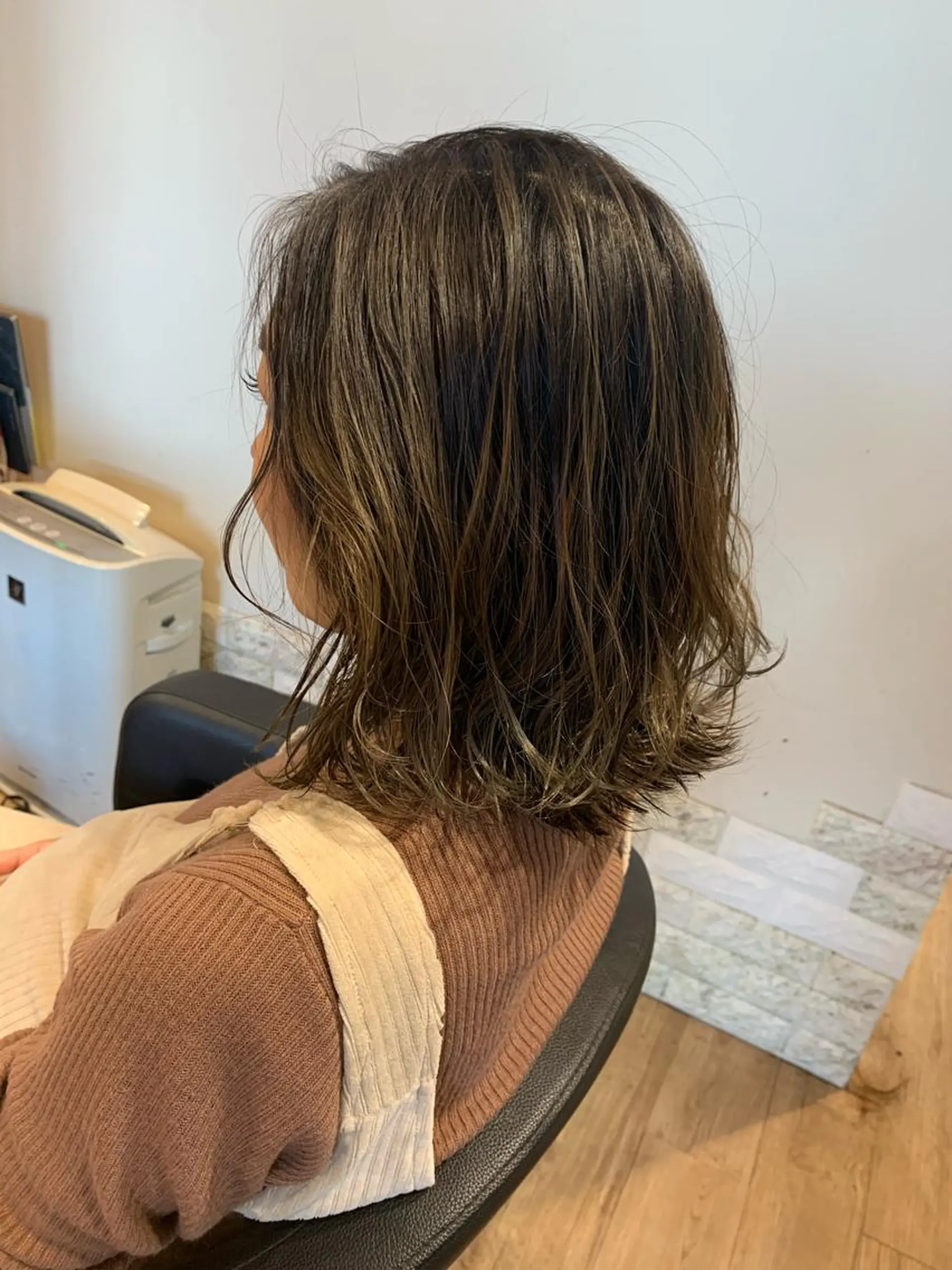 ショート カラー バレイヤージュ ハイライトカラー ハイライト レイヤーカット ヘアカラー 大久保 隆蔵のヘアスタイル