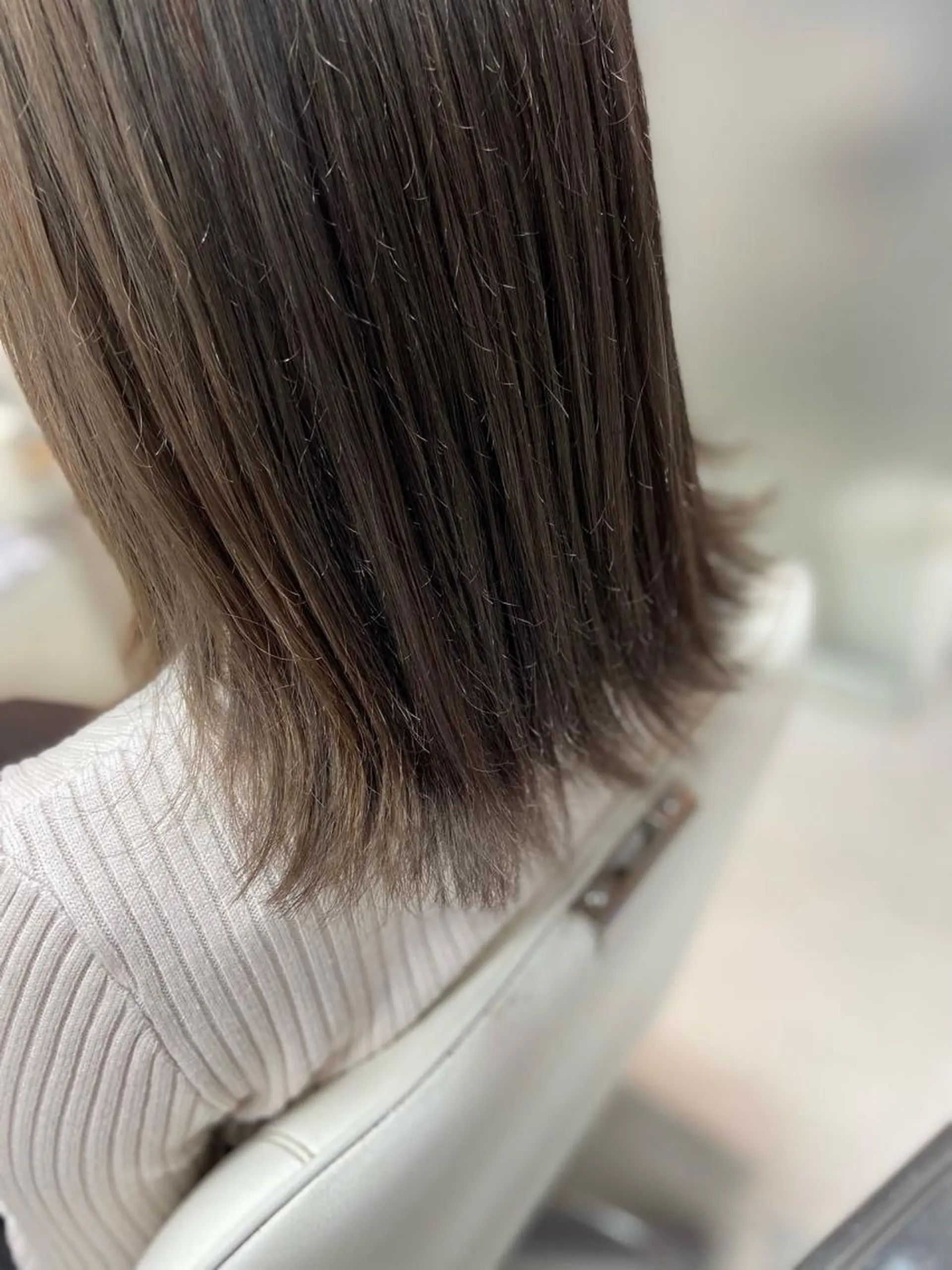 ミディアム カラー グレージュ ヘアカラー トリートメント 菊地 美憂のヘアスタイル