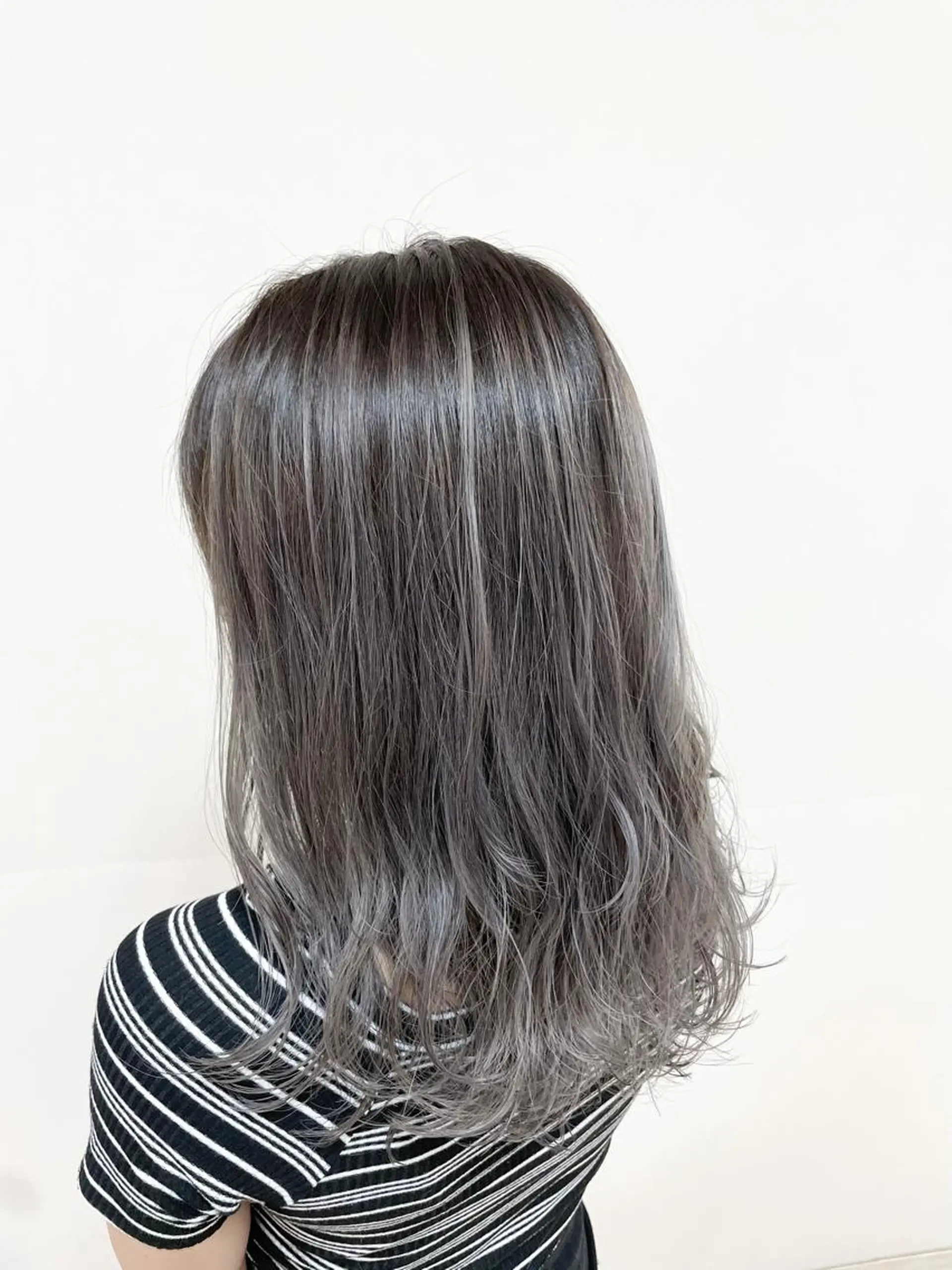 セミロング カラー ヘアアレンジ ヘアカラー トリートメント 【Sweep】おじま のぞみのヘアスタイル