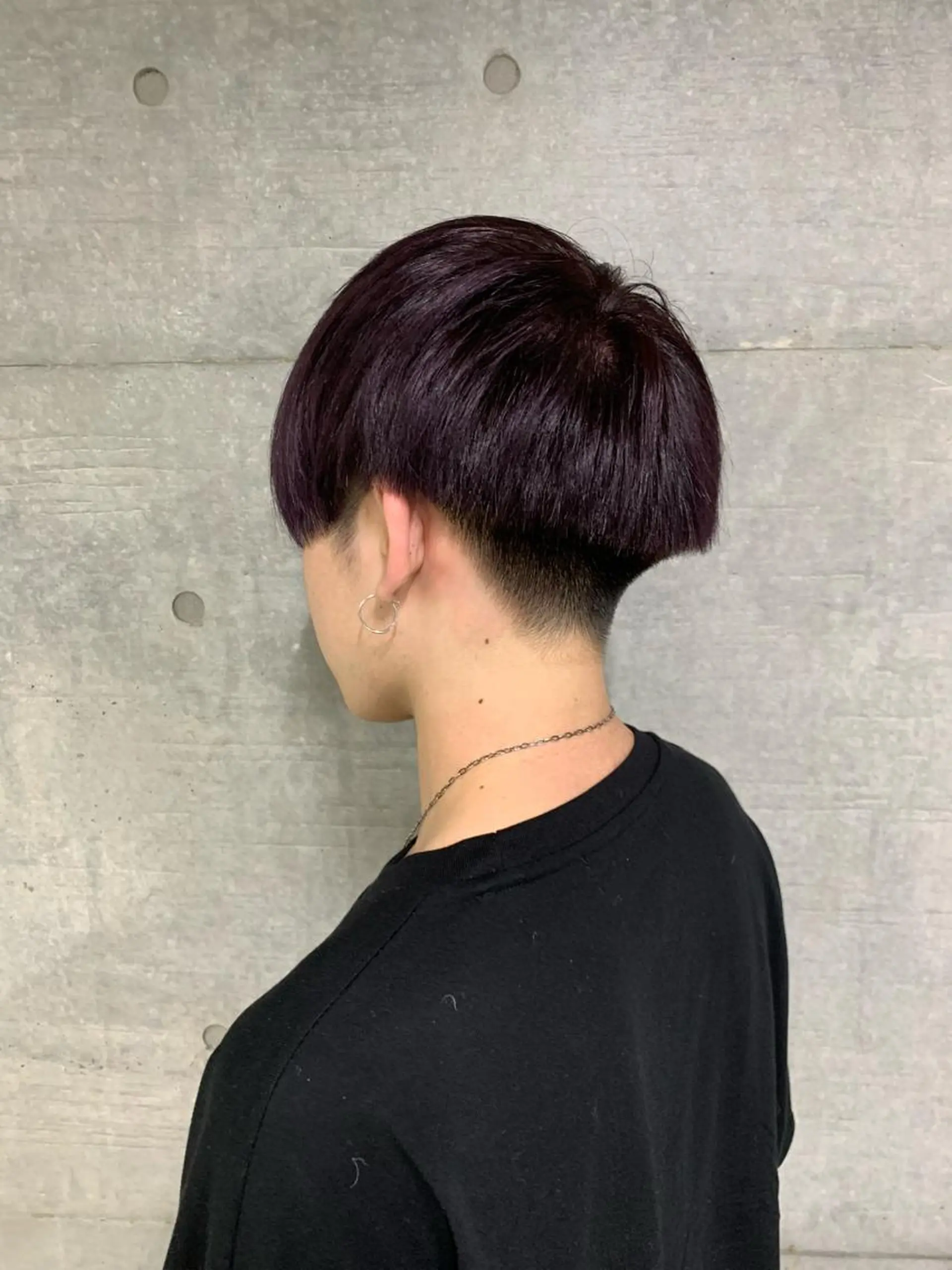 ミディアム カラー メンズ パープルカラー THE./ブリーチ 透感カラー/髪質改善のヘアスタイル