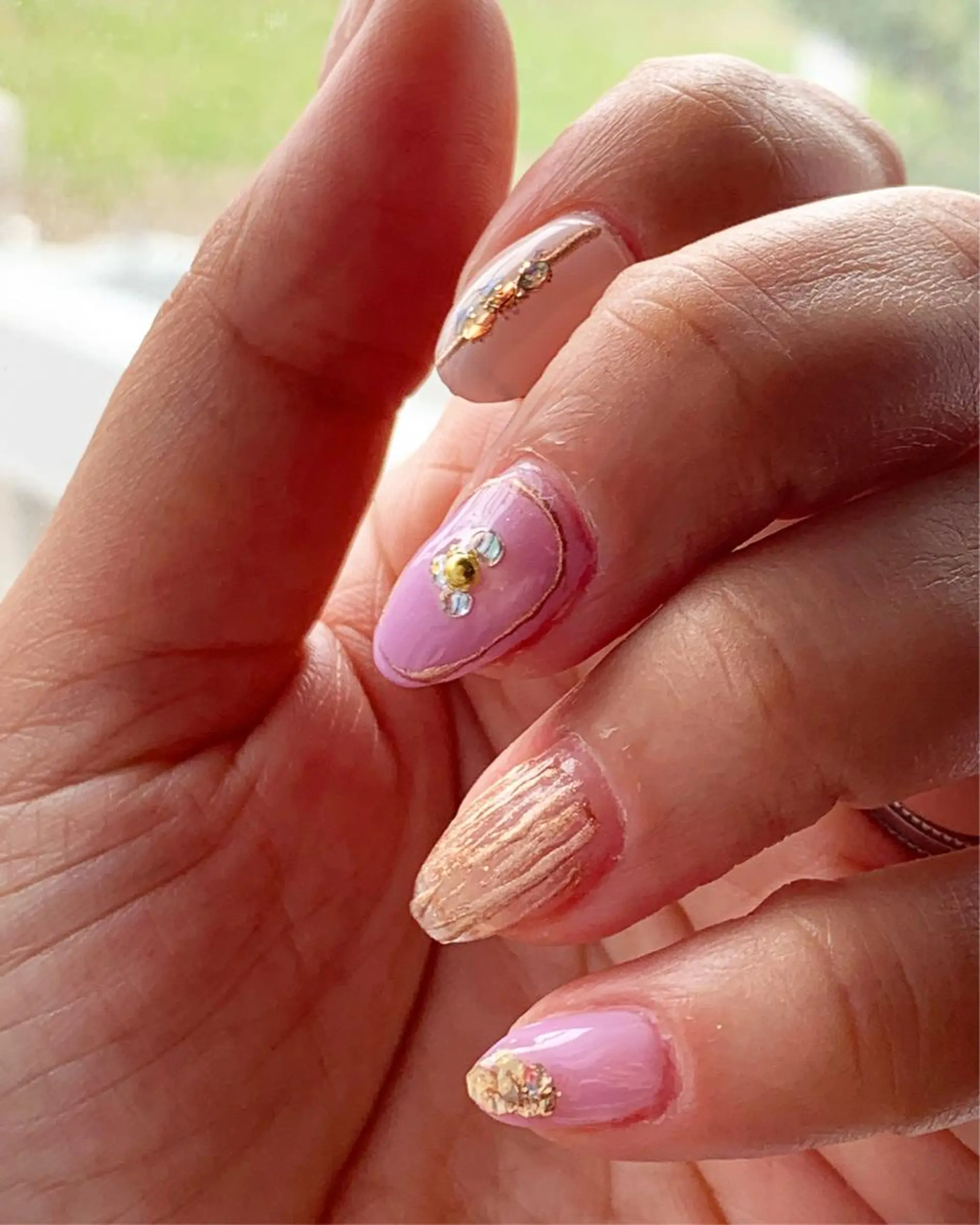 ネイル 新山 聖のネイルデザイン