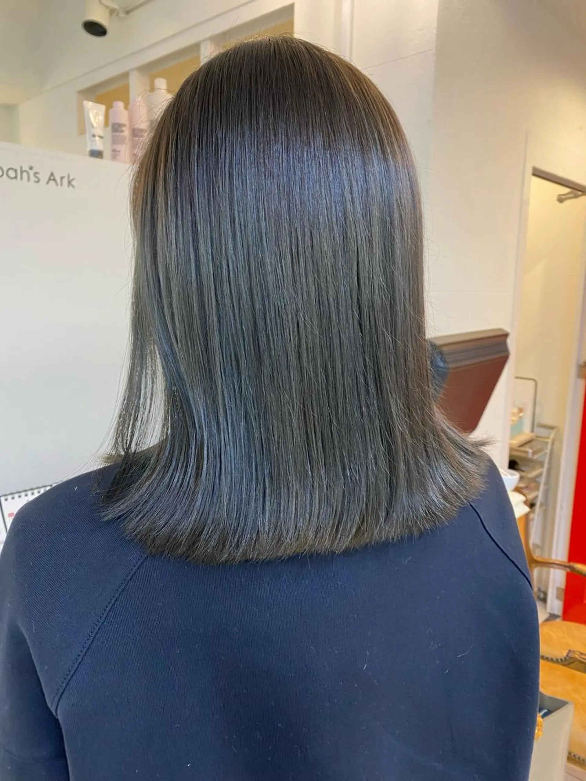 ミディアム カラー ヘアアレンジ マツエク・マツパ アイブロウ グレージュ オリーブグレージュ オリーブグレー カット ヘアカラー トリートメント Noah's　Ark所属・透明感カラー🫧ヘア セット🫧松本菜月の眉毛・アイブロウイメージ