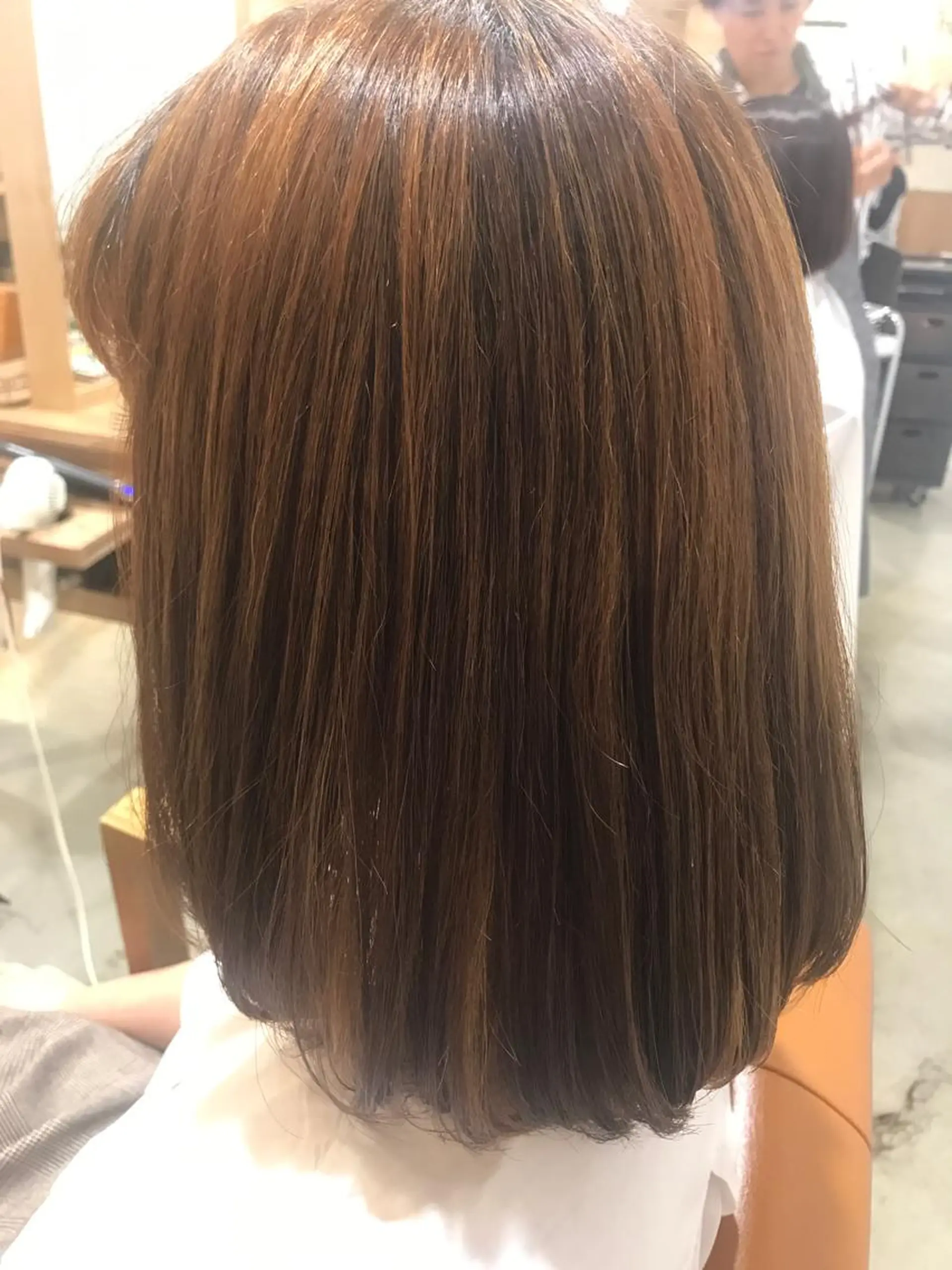 ミディアム 暖色カラー🍊 ボブ🌿顔周りcutのヘアスタイル