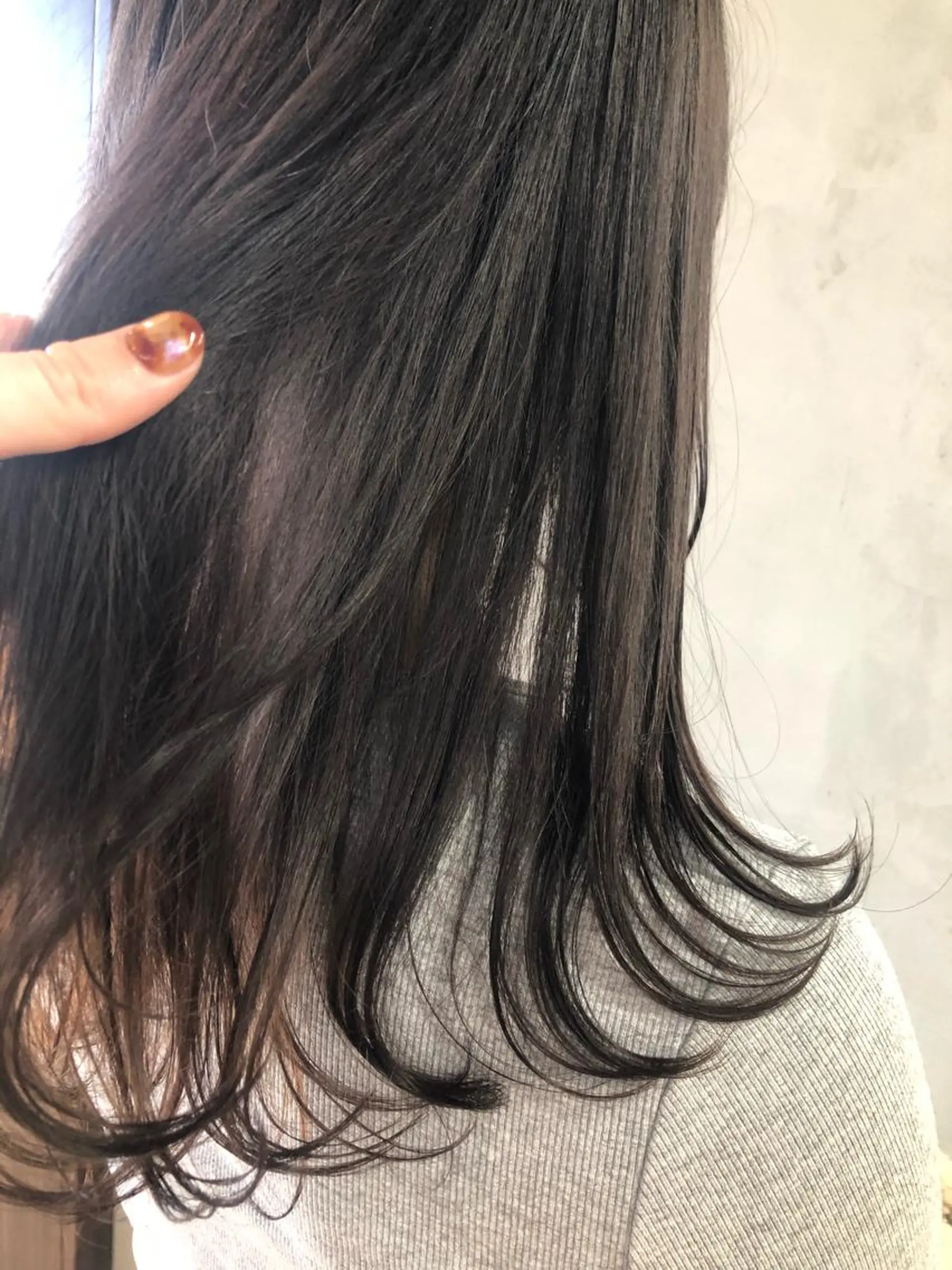 ロング 遠藤 眞実のヘアスタイル