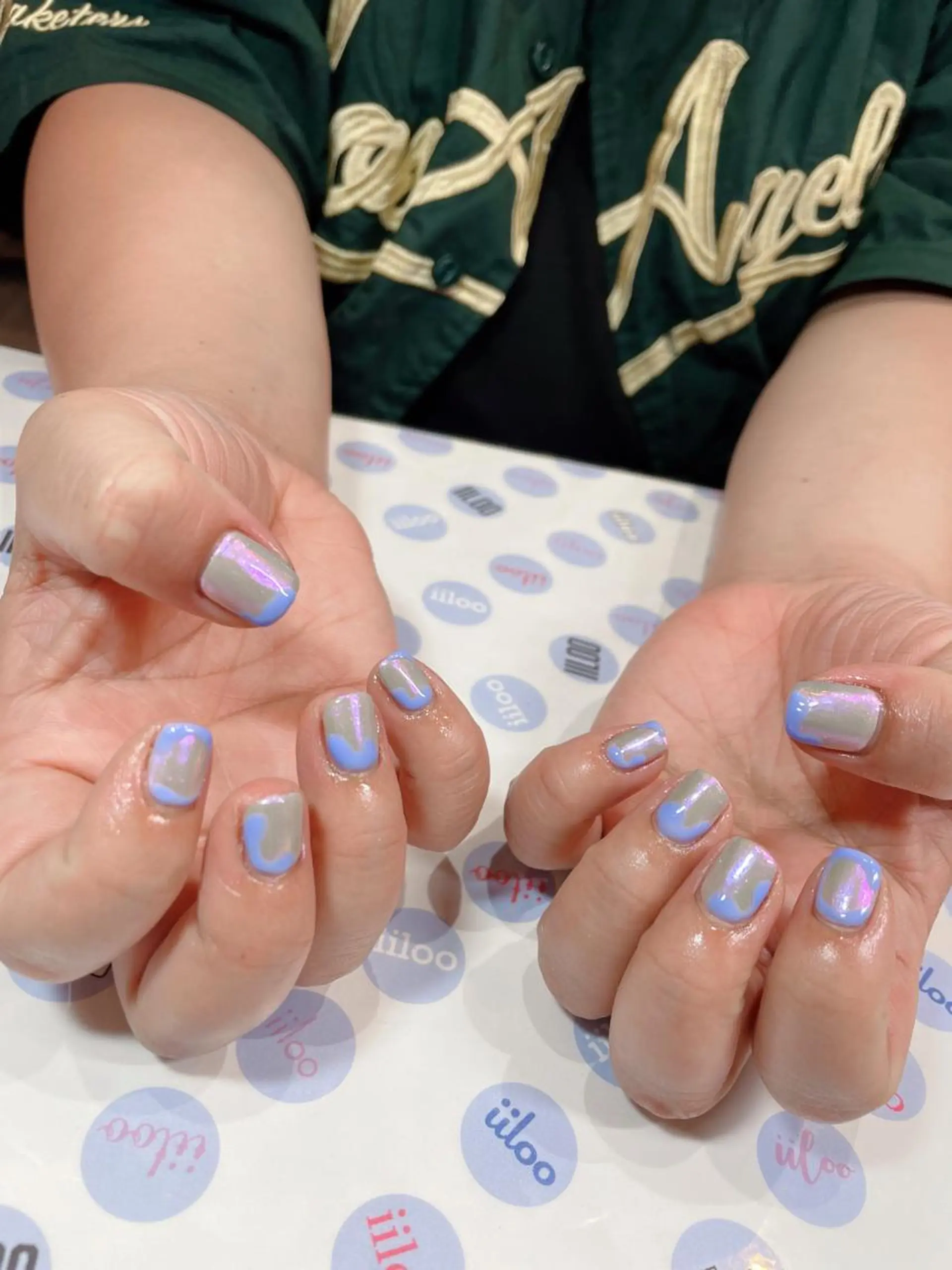 ネイル iiloo aromaworksのネイルデザイン