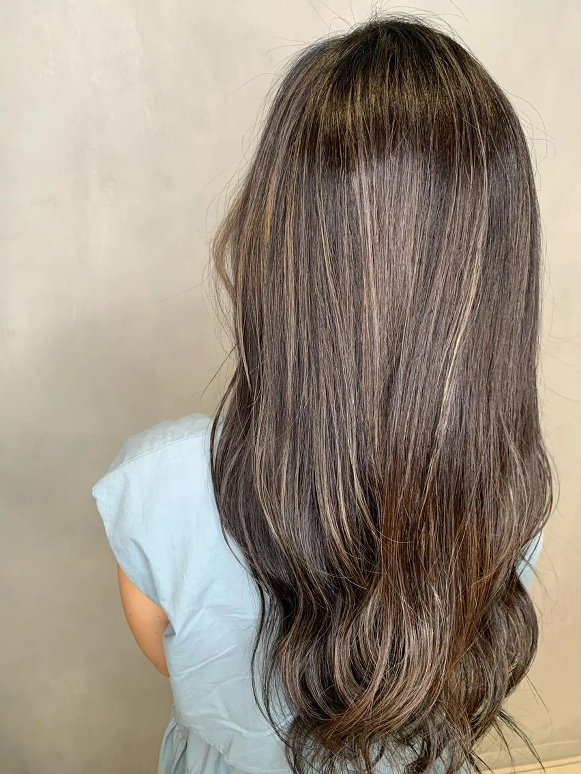 ロング 吹田 駿 髪質改善縮毛矯正のヘアスタイル