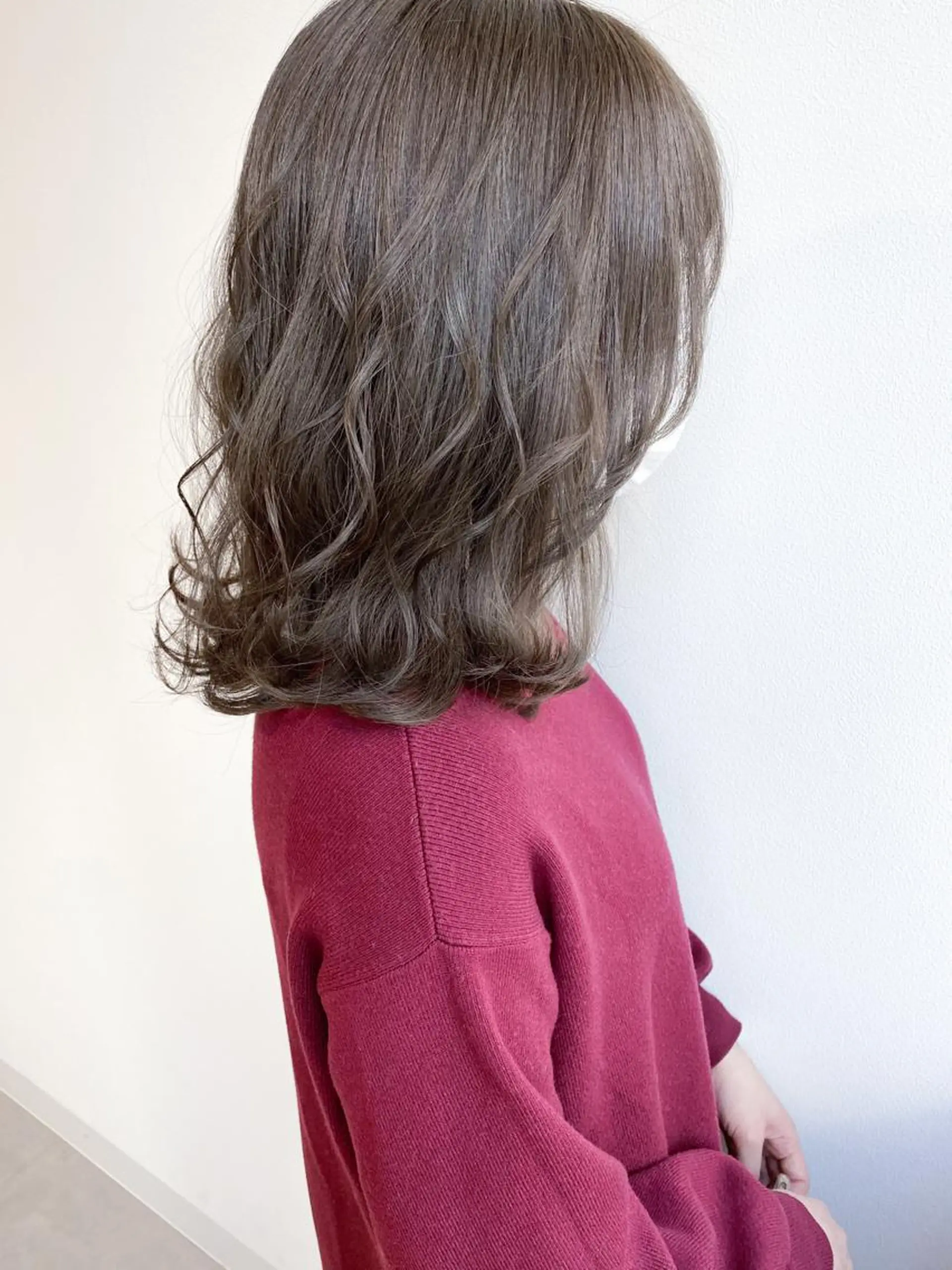 セミロング カラー アッシュ 透明感カラー オリーブアッシュ カット ヘアカラー トリートメント Meena by urban所属・丹羽 隼人/髪質改善 /韓国ヘア🇰🇷のヘアスタイル